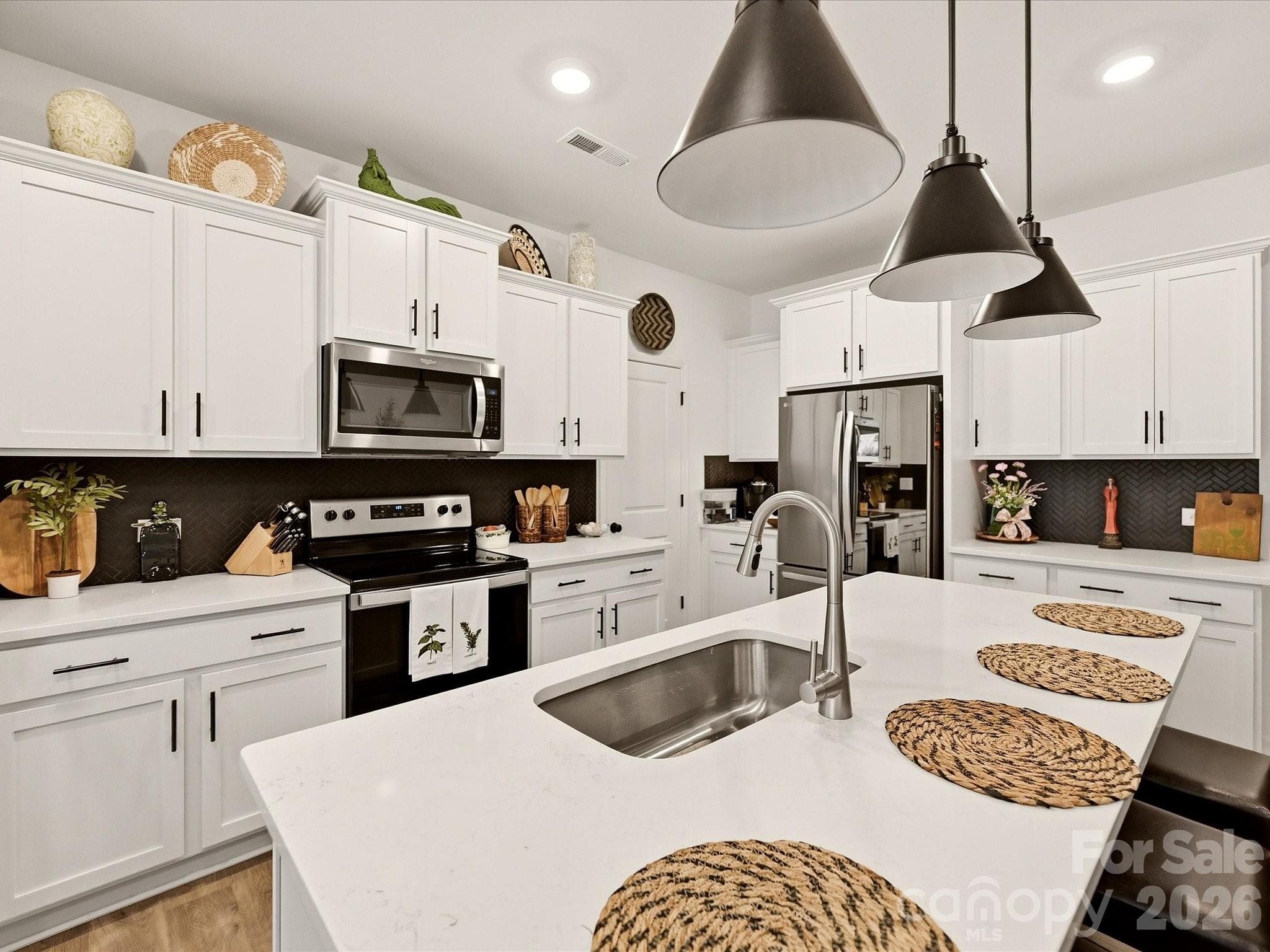 Townhouse at 2018 Crooked Oak Lane, York, photo 15 of 29
