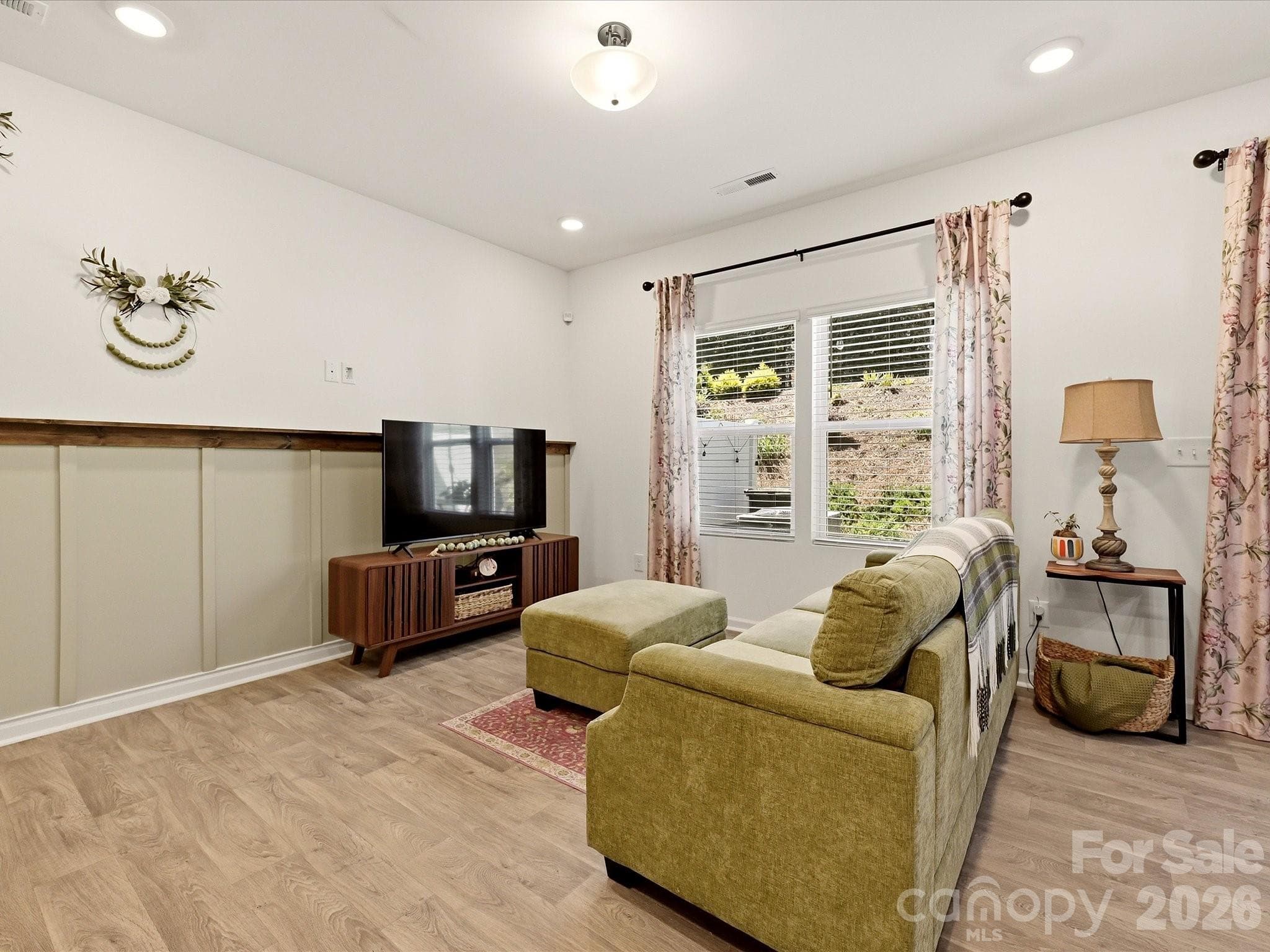 Townhouse at 2018 Crooked Oak Lane, York, photo 17 of 29