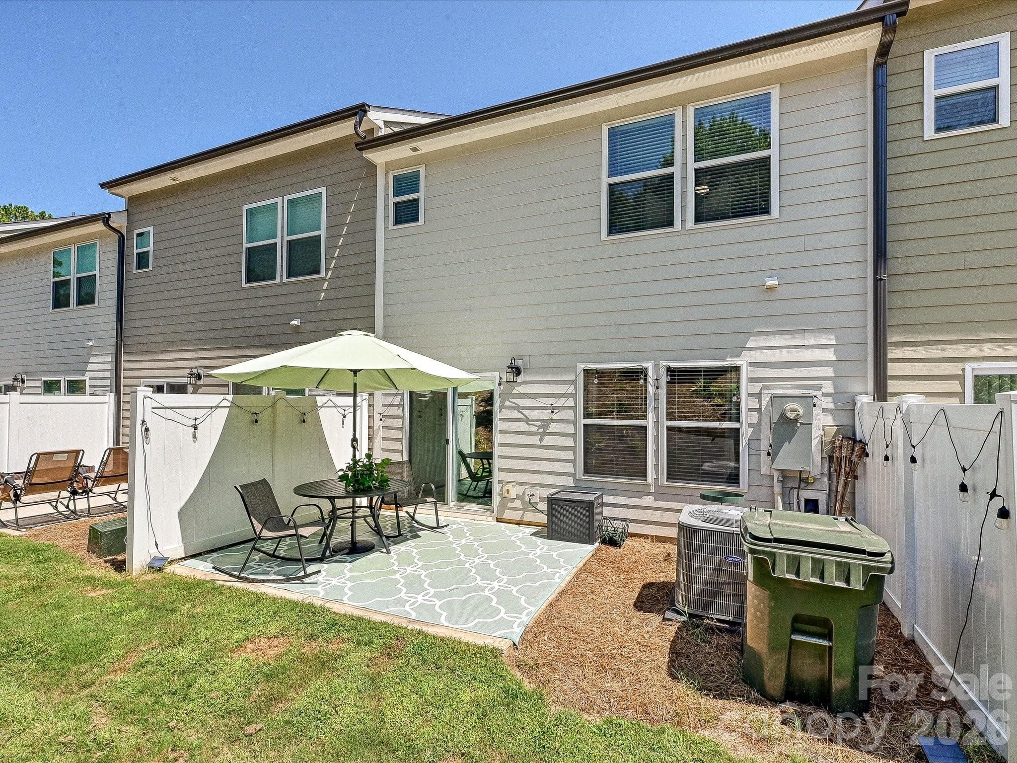 Townhouse at 2018 Crooked Oak Lane, York, photo 29 of 29