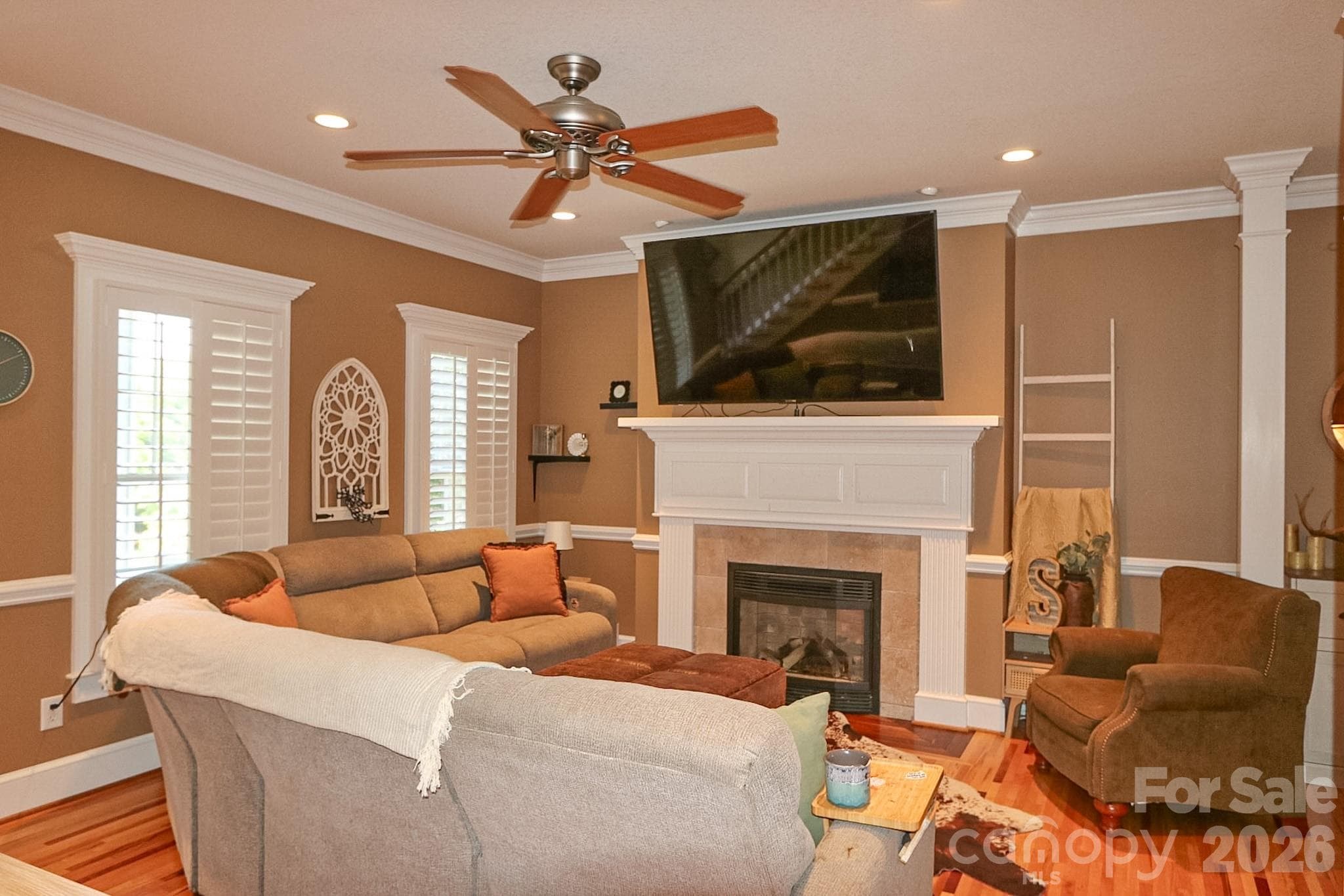 Single Family Residence at 208 Triplett Street, Jonesville, photo 6 of 43