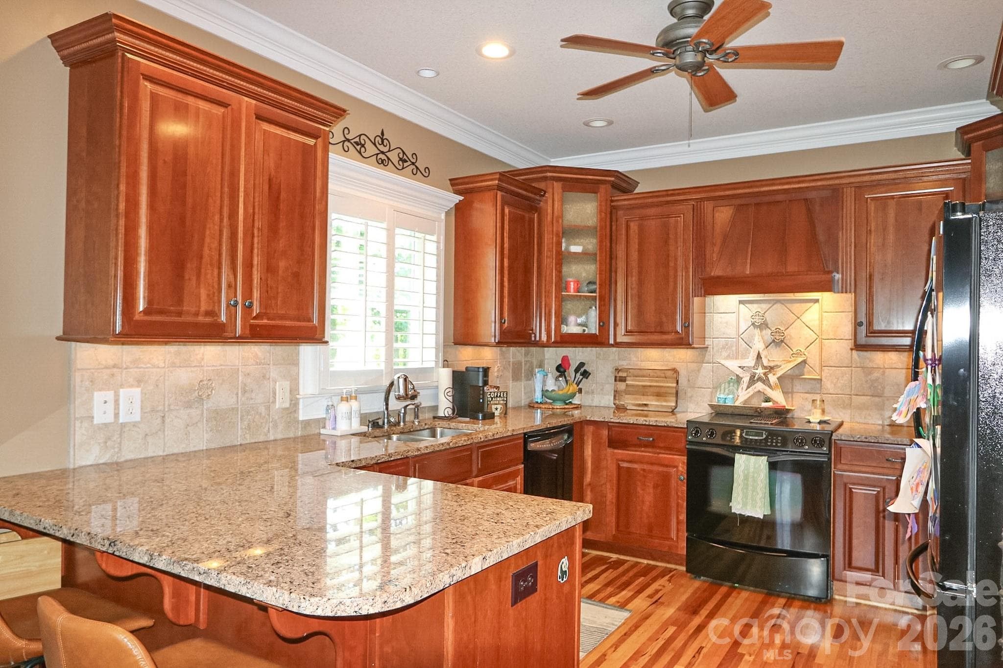 Single Family Residence at 208 Triplett Street, Jonesville, photo 7 of 43