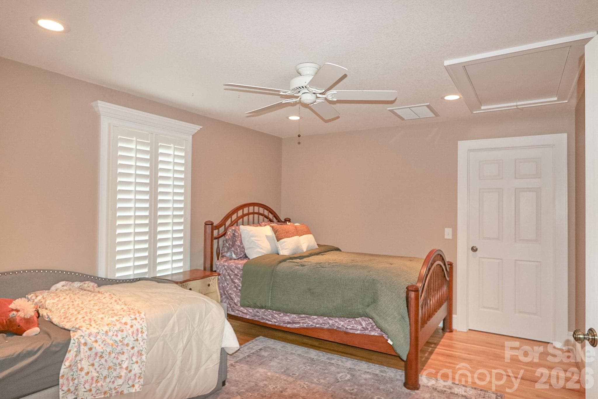 Single Family Residence at 208 Triplett Street, Jonesville, photo 25 of 43