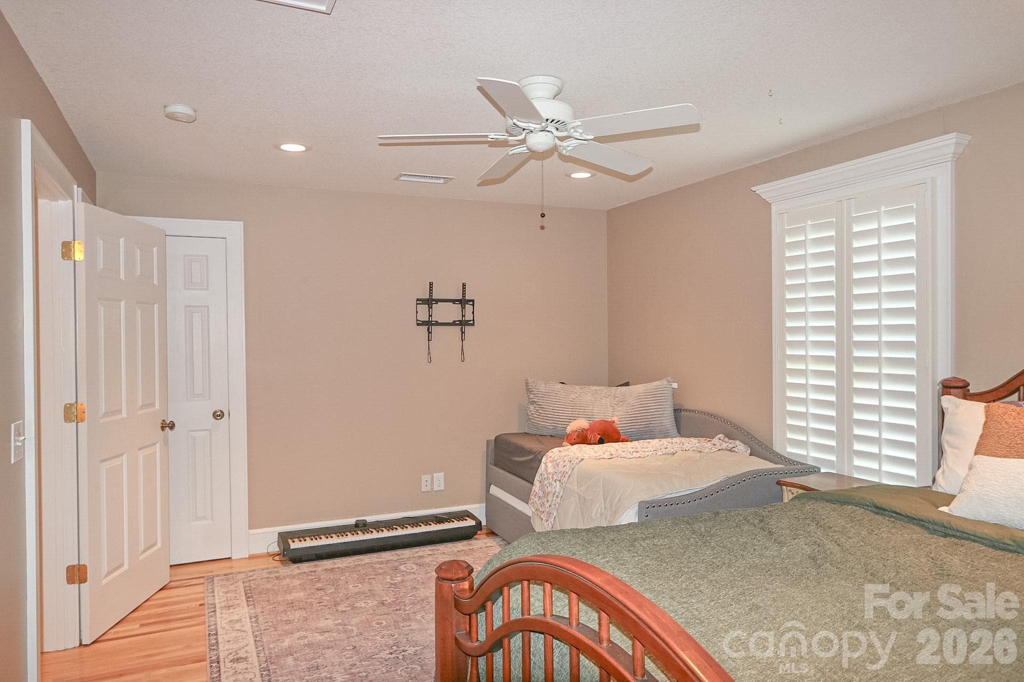 Single Family Residence at 208 Triplett Street, Jonesville, photo 26 of 43