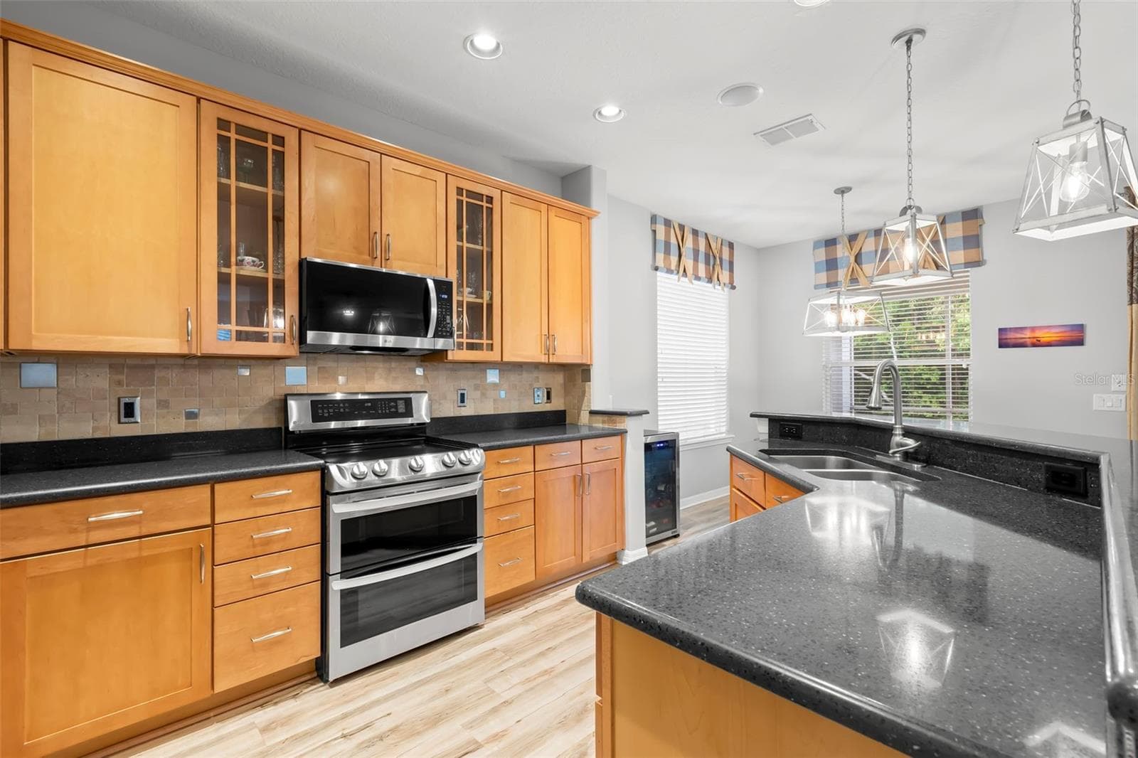 Kitchen - 11201 GREEN PARK CIR, TAMPA