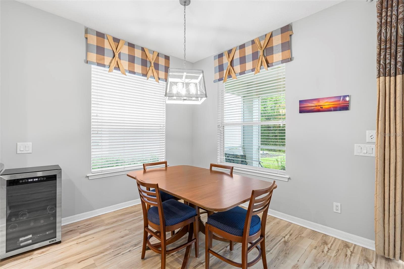Breakfast Nook - 11201 GREEN PARK CIR, TAMPA