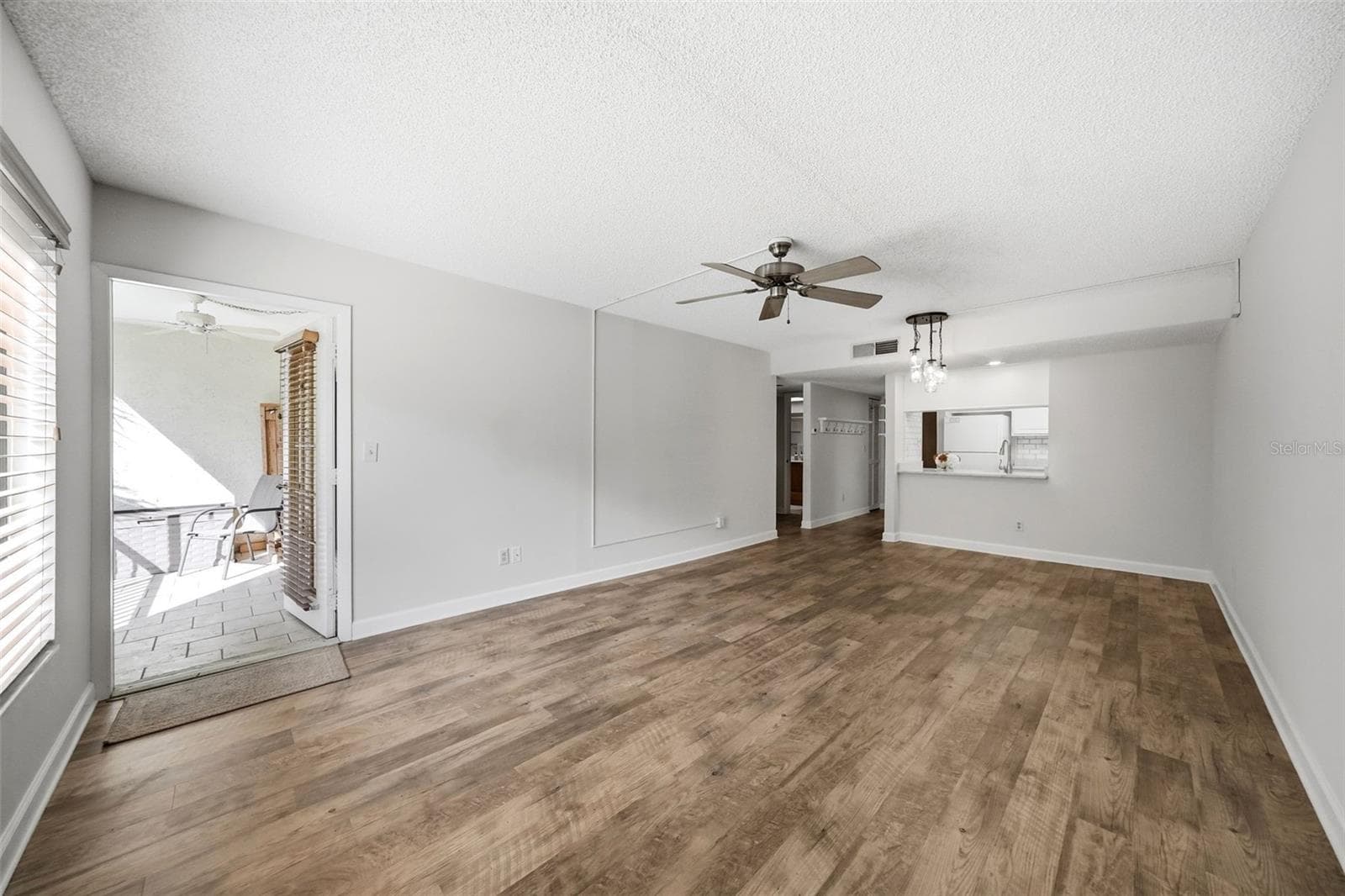 Condominium at 13604 S VILLAGE DR #2210, TAMPA, photo 5 of 28