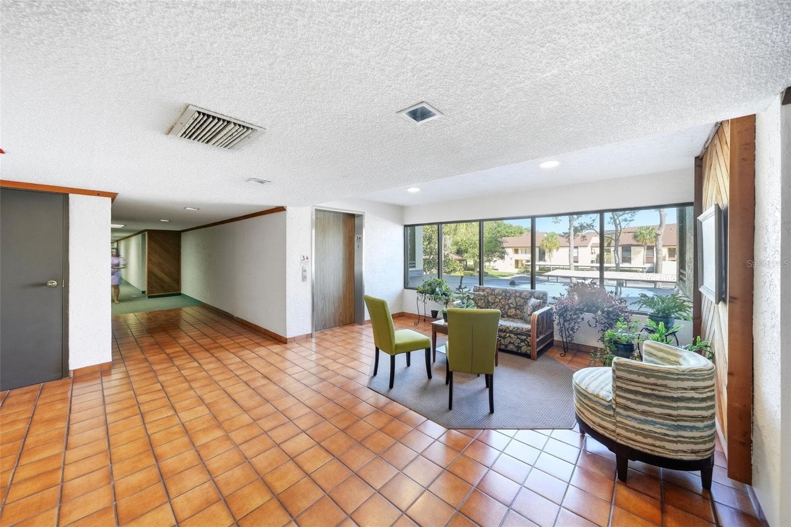 Condominium at 13604 S VILLAGE DR #2210, TAMPA, photo 7 of 28