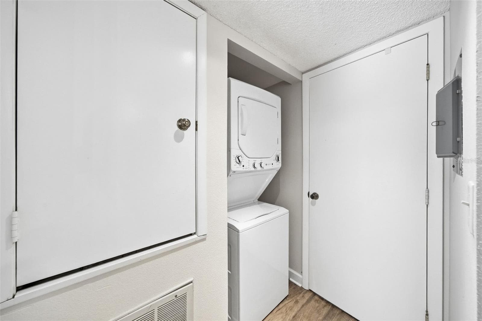 Condominium at 13604 S VILLAGE DR #2210, TAMPA, photo 20 of 28