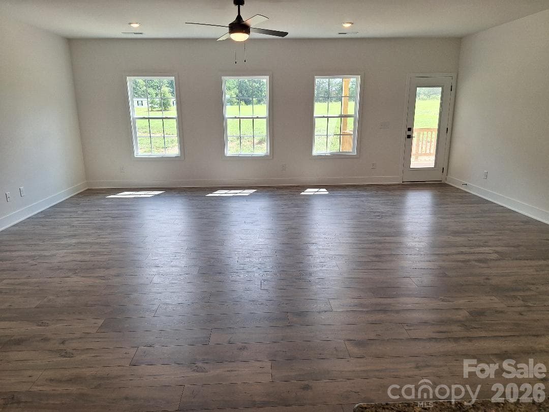 Family Room - 5122 Colchester Court, Catawba