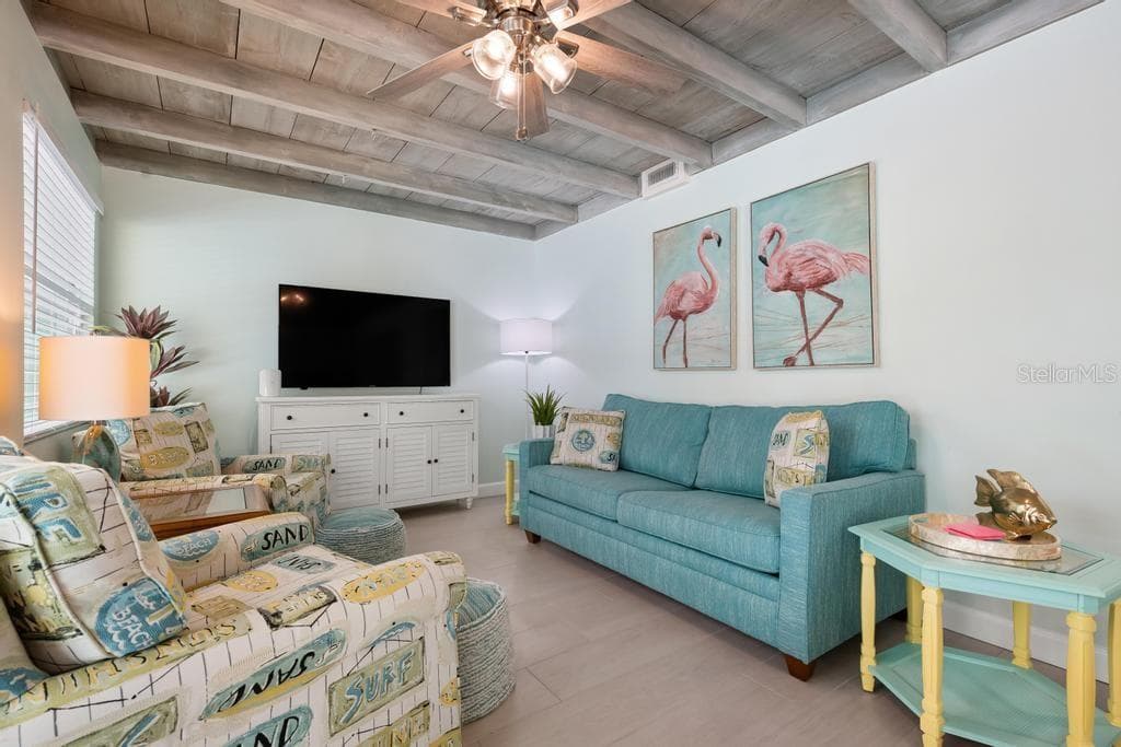 Single Family Residence at 406 BAY PALMS DR, HOLMES BEACH, photo 18 of 38