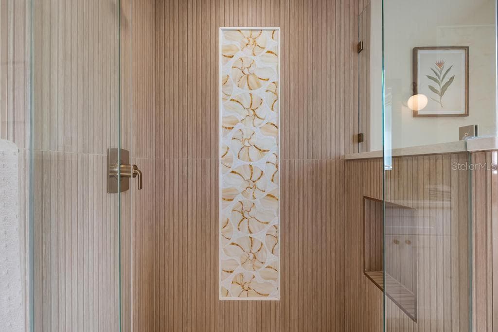 Elegant tile work - 406 BAY PALMS DR, HOLMES BEACH