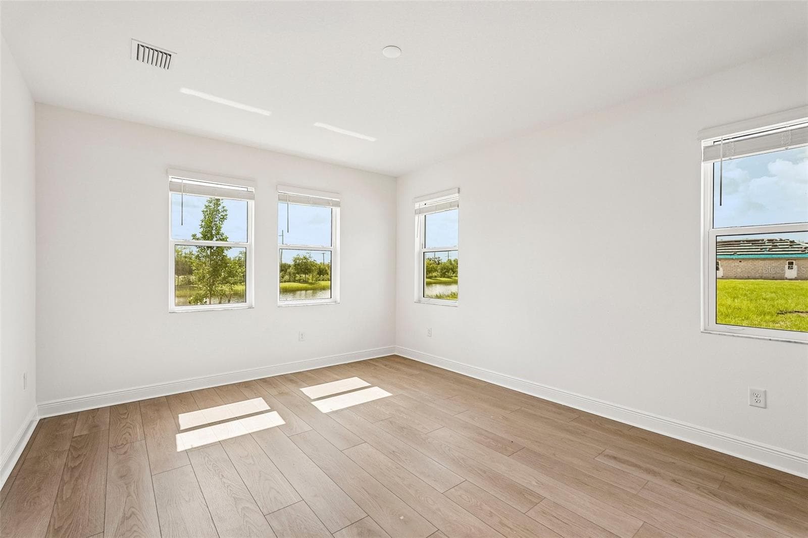 Single Family Residence at 136 VISTERA BLVD, NOKOMIS, photo 17 of 29