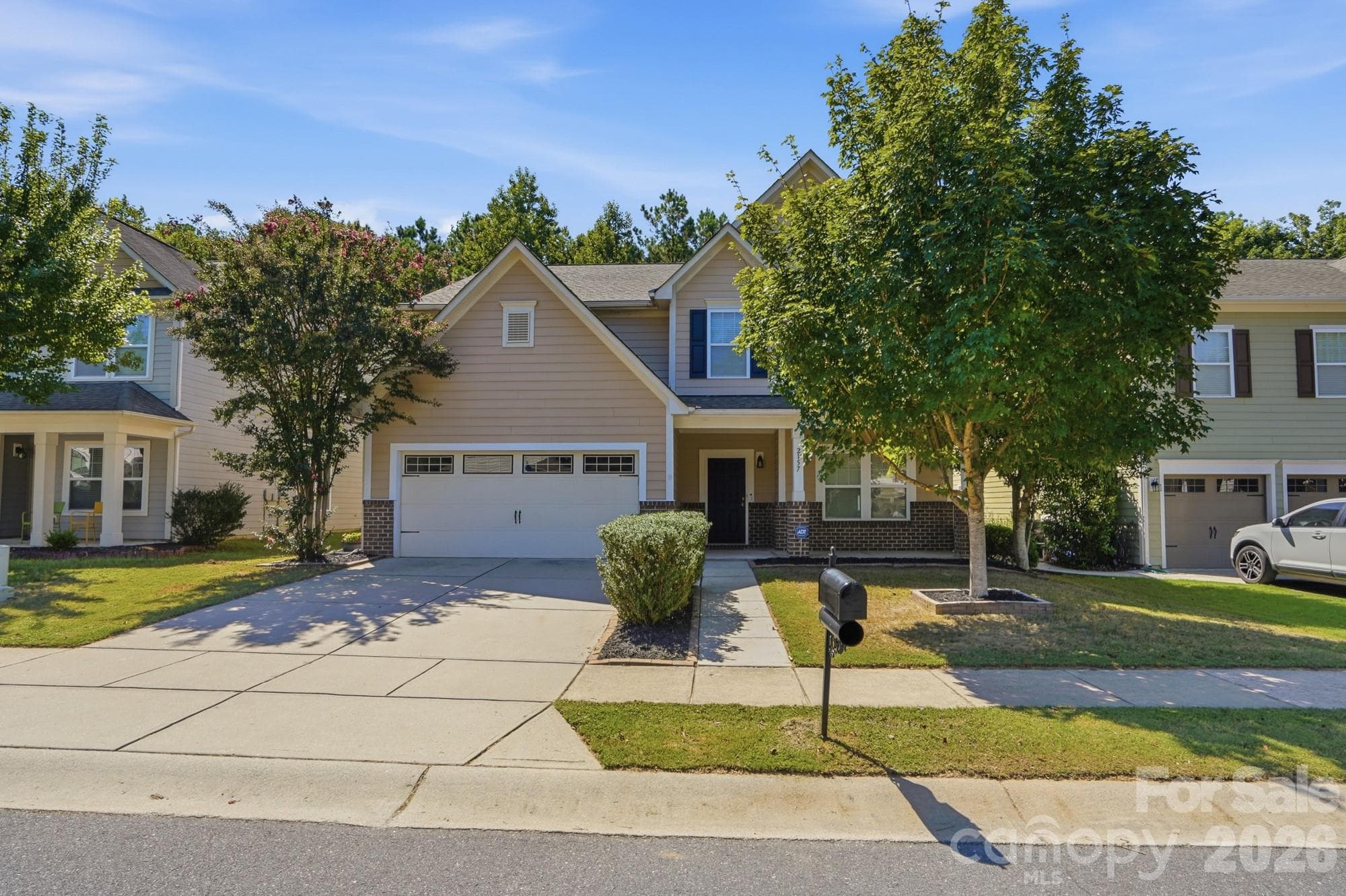 Single Family Residence at 2157 Bluebell Way, Tega Cay, photo 2 of 28