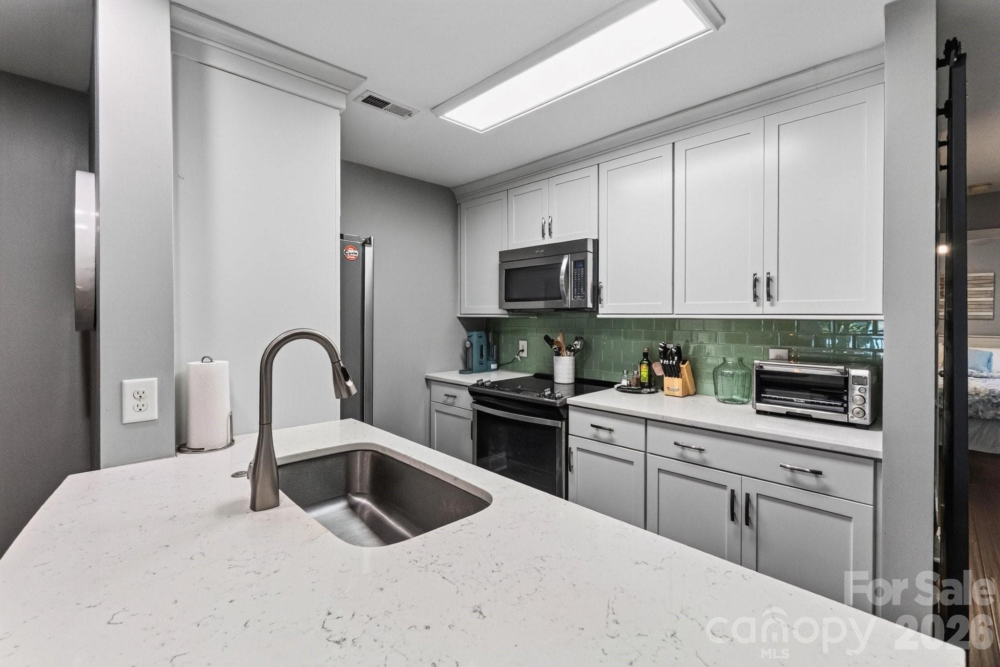 Condominium at 712 Southwest Drive, Davidson, photo 7 of 42