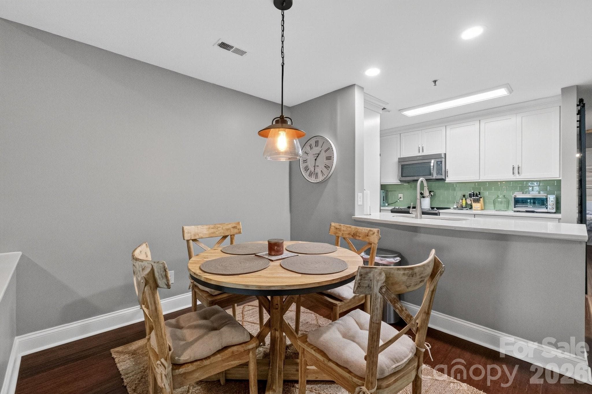 Condominium at 712 Southwest Drive, Davidson, photo 10 of 42