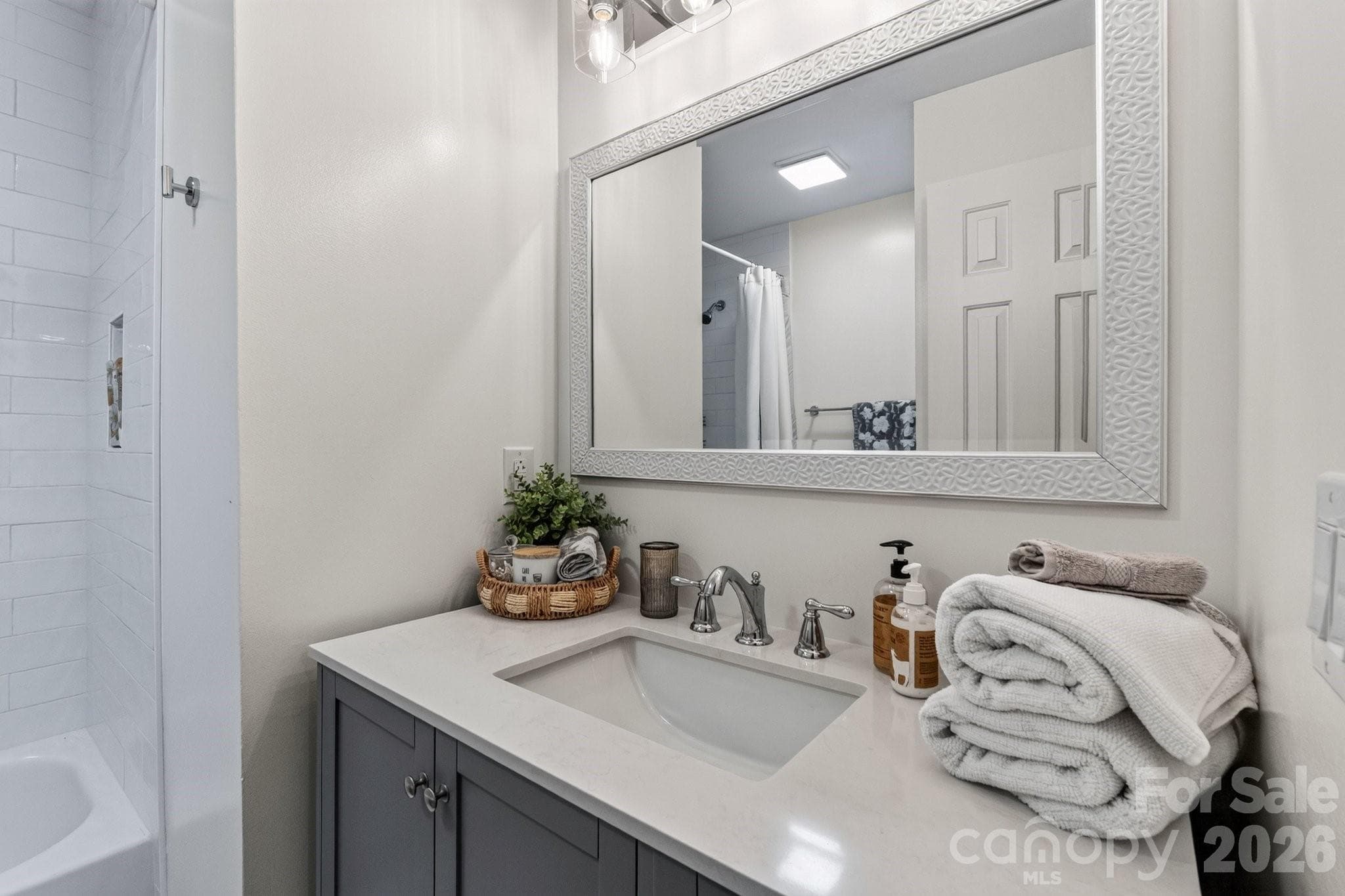 Condominium at 712 Southwest Drive, Davidson, photo 23 of 42