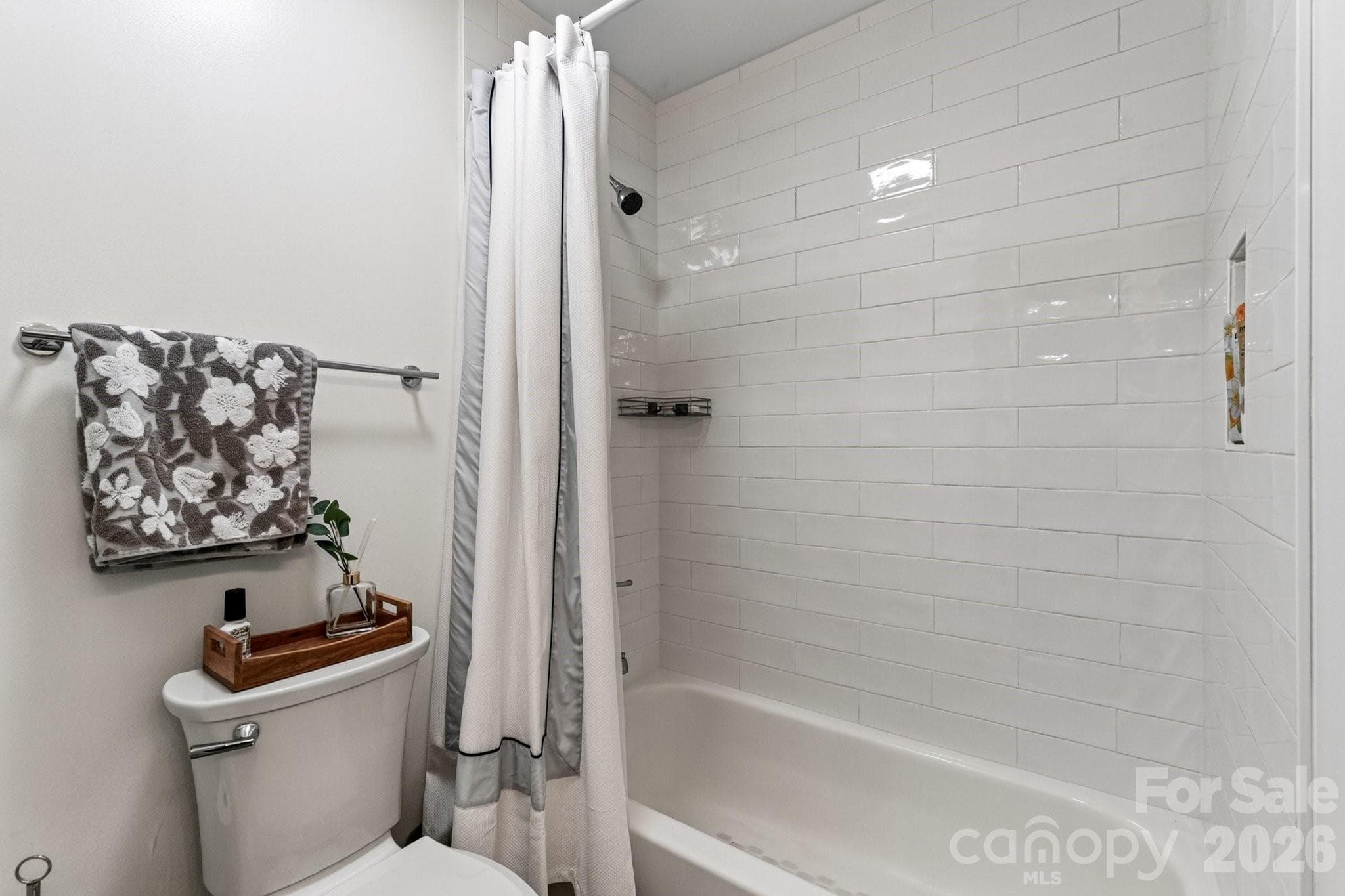 Condominium at 712 Southwest Drive, Davidson, photo 24 of 42