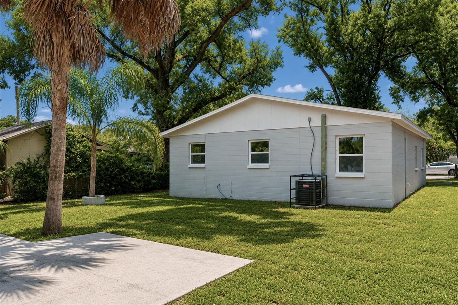 Single Family Residence at 9412 N ELMER ST, TAMPA, photo 11 of 25