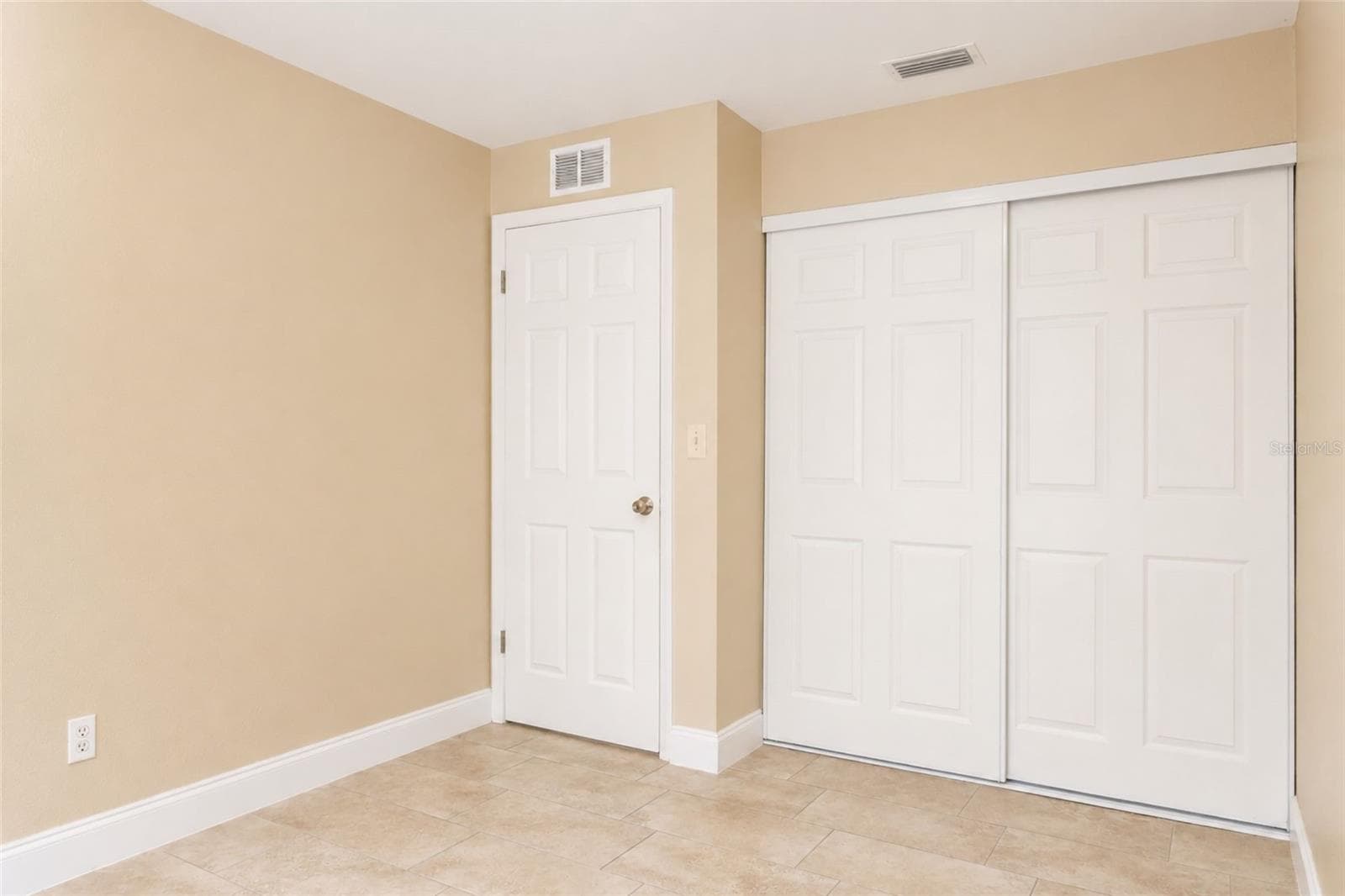 Single Family Residence at 9412 N ELMER ST, TAMPA, photo 21 of 25