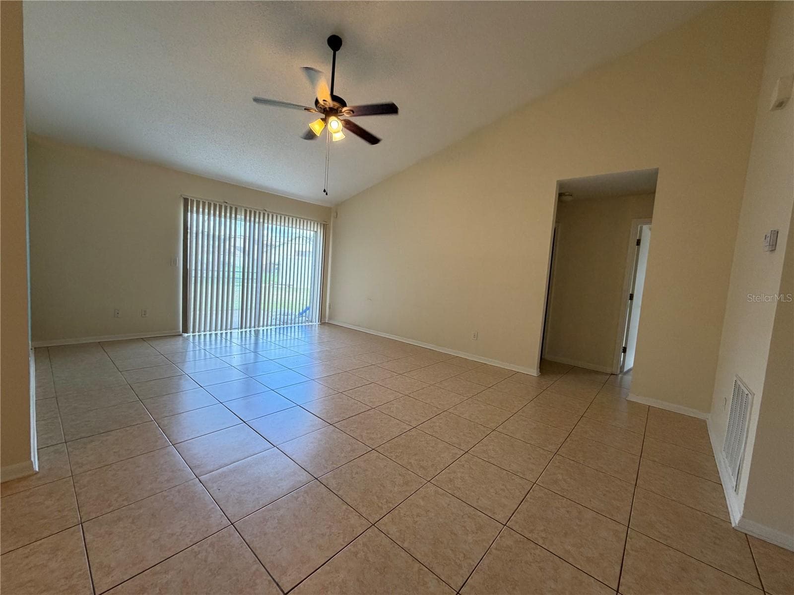 Single Family Residence at 13015 BALTIMORE WOODS LN, ORLANDO, photo 10 of 14
