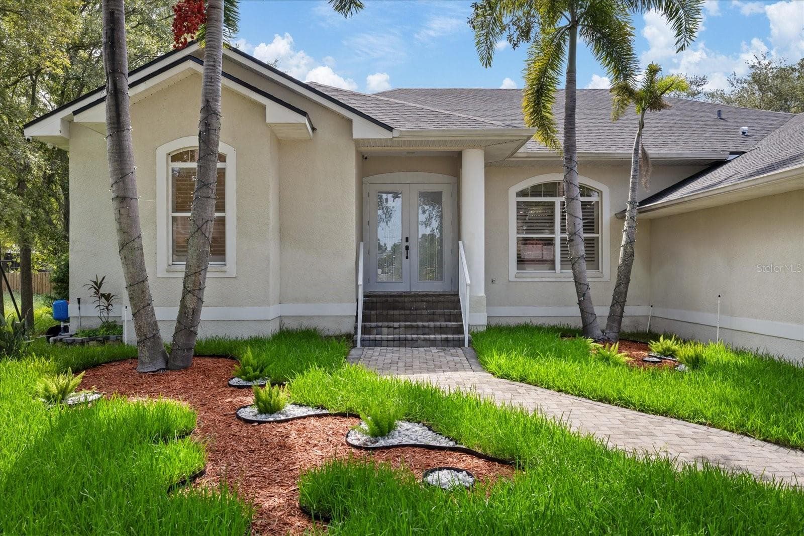 Single Family Residence at 2706 SKIMMER POINT DR S, GULFPORT, photo 2 of 69