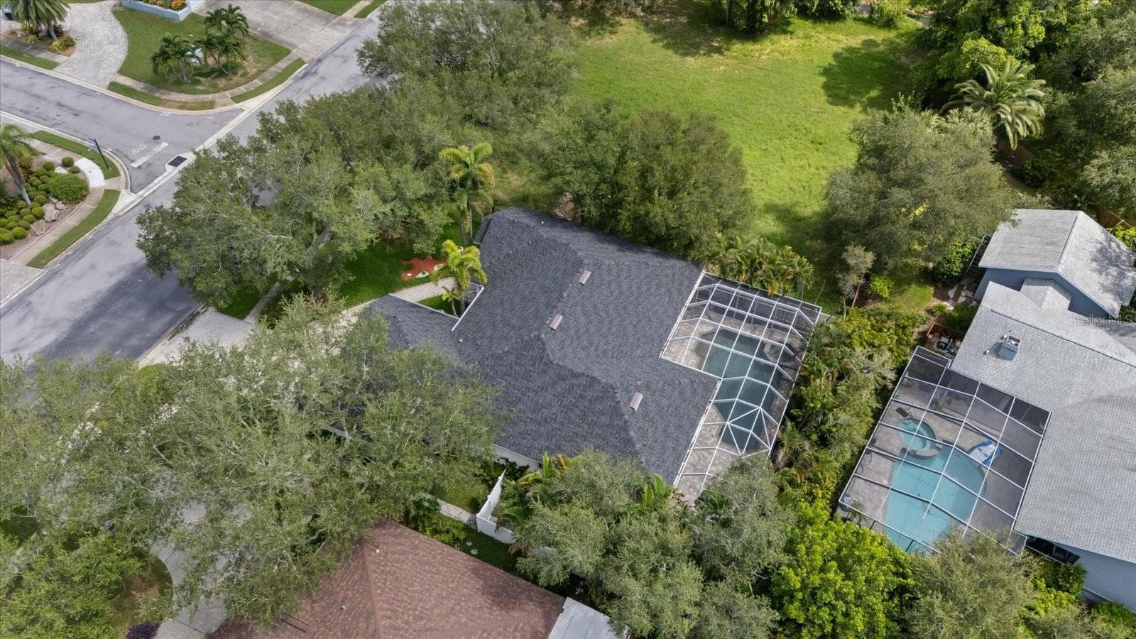 Single Family Residence at 2706 SKIMMER POINT DR S, GULFPORT, photo 15 of 69
