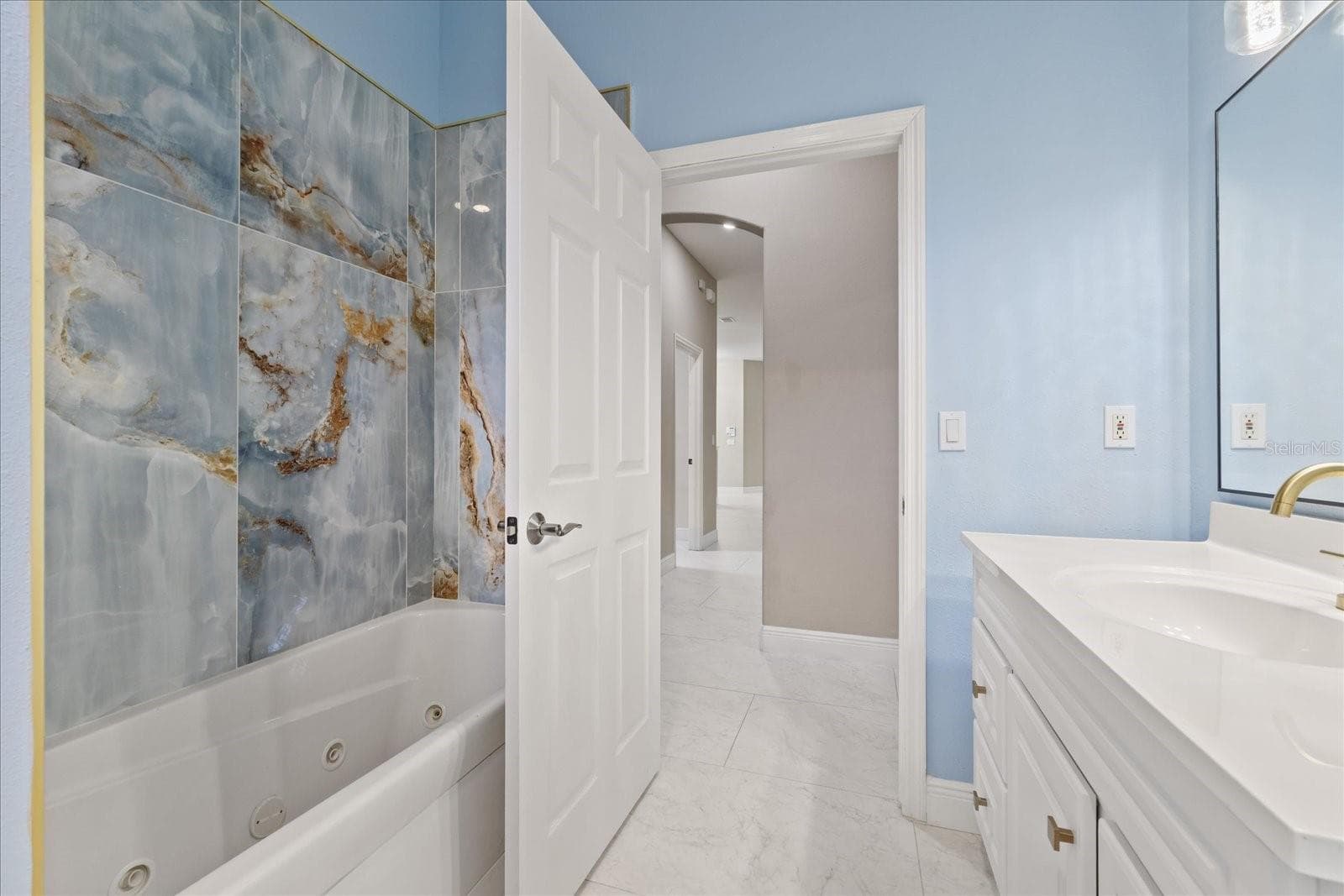 Single Family Residence at 2706 SKIMMER POINT DR S, GULFPORT, photo 57 of 69