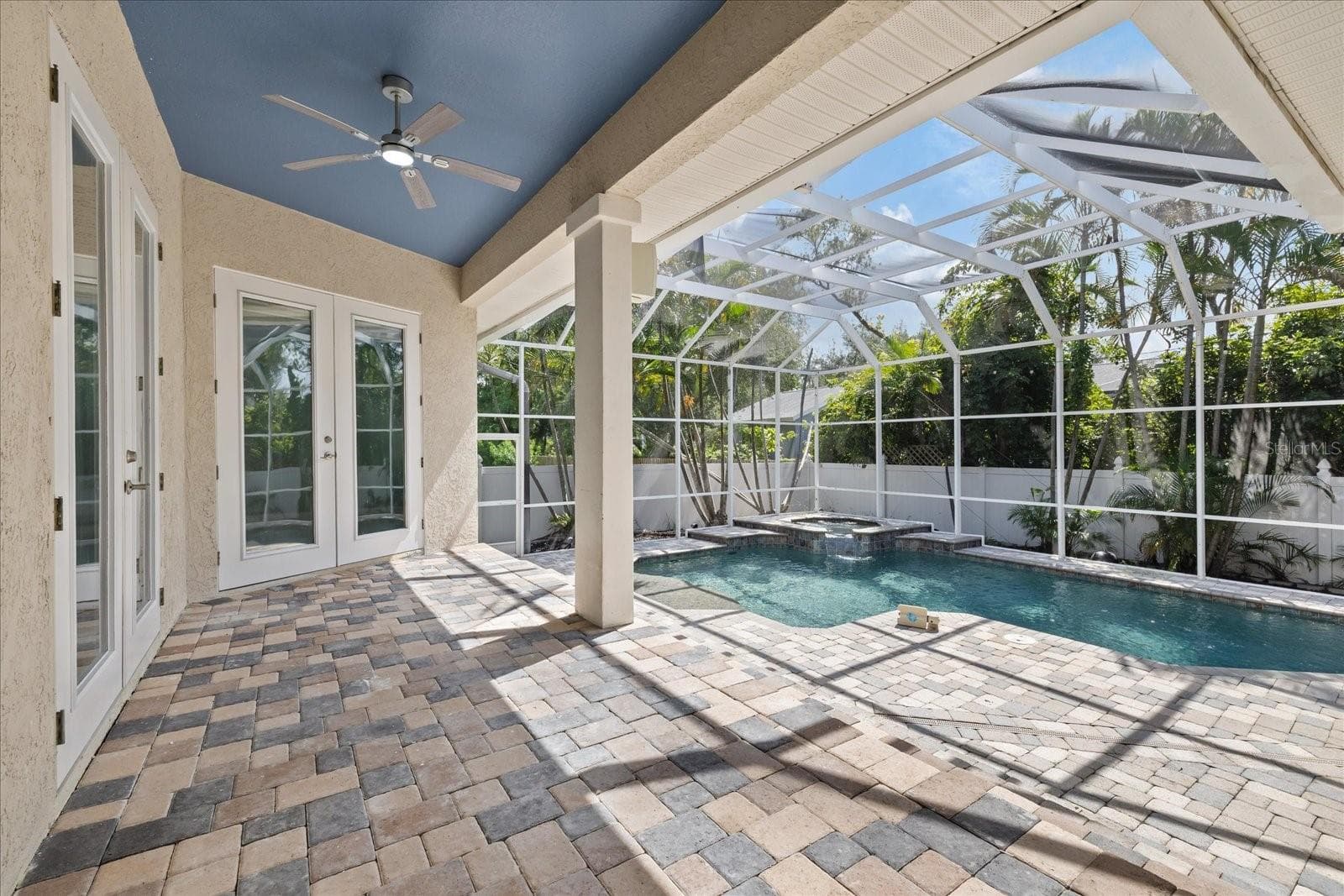 Single Family Residence at 2706 SKIMMER POINT DR S, GULFPORT, photo 60 of 69