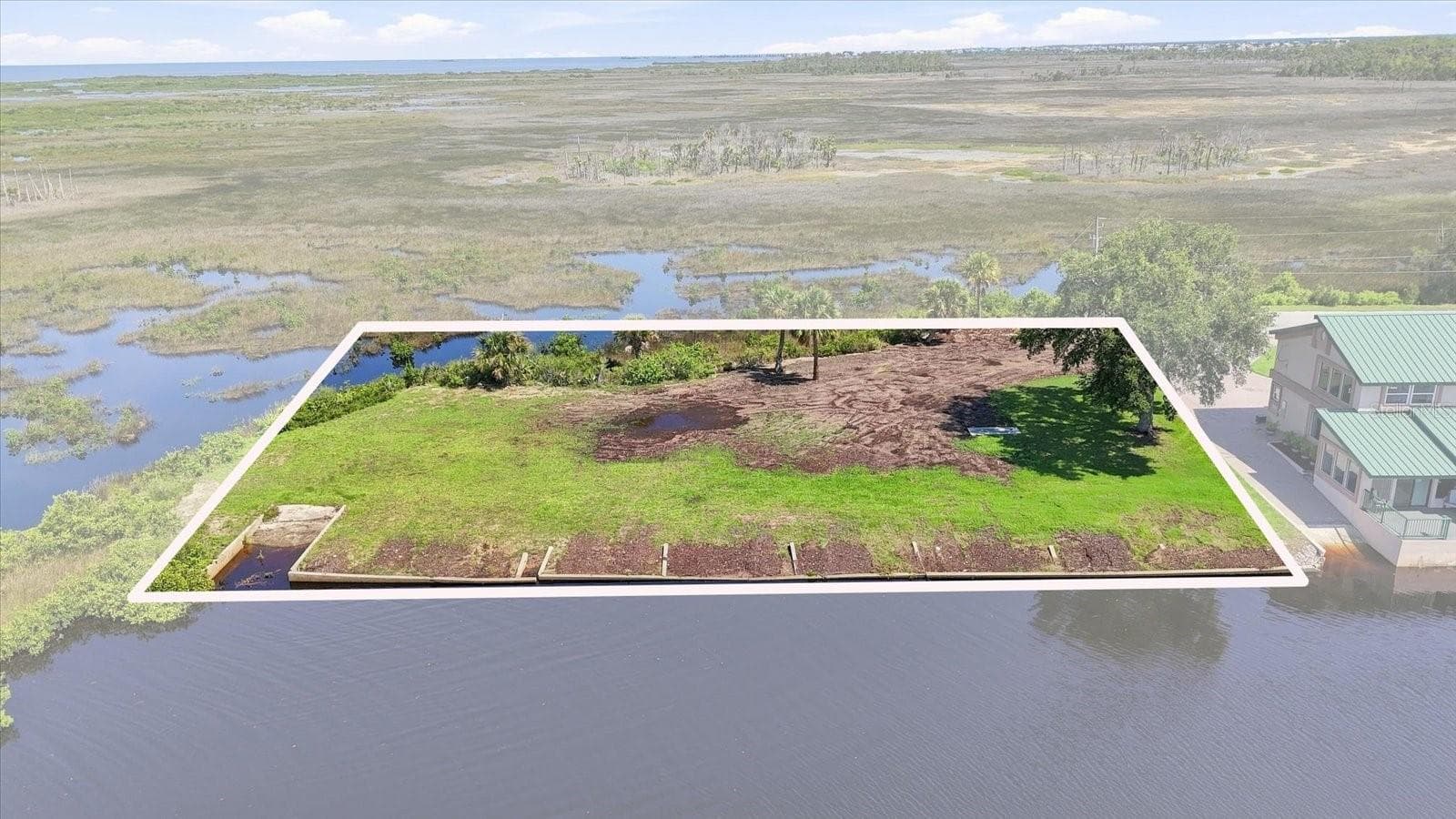 Approximate Aerial Parcel Outline – Lots 16–18 & Waterfront - 3190 INDIAN GULF LN, HERNANDO BEACH