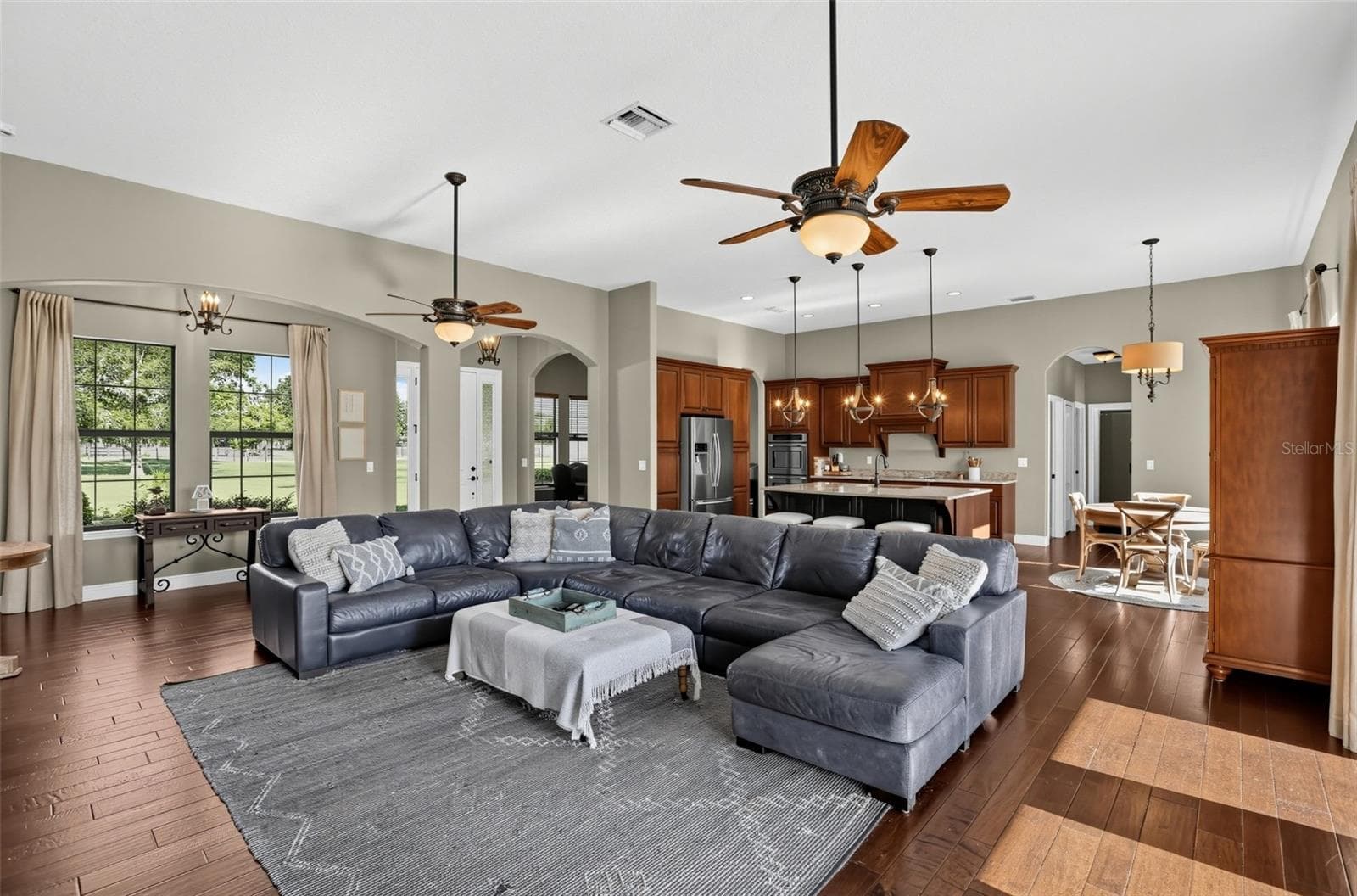 Single Family Residence at 4650 LAKE PICKETT DR, GROVELAND, photo 7 of 41
