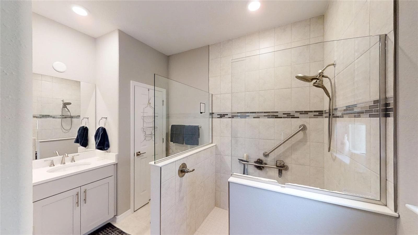 PRIMARY BATHROOM - 5655 SW 78TH AVENUE RD, OCALA