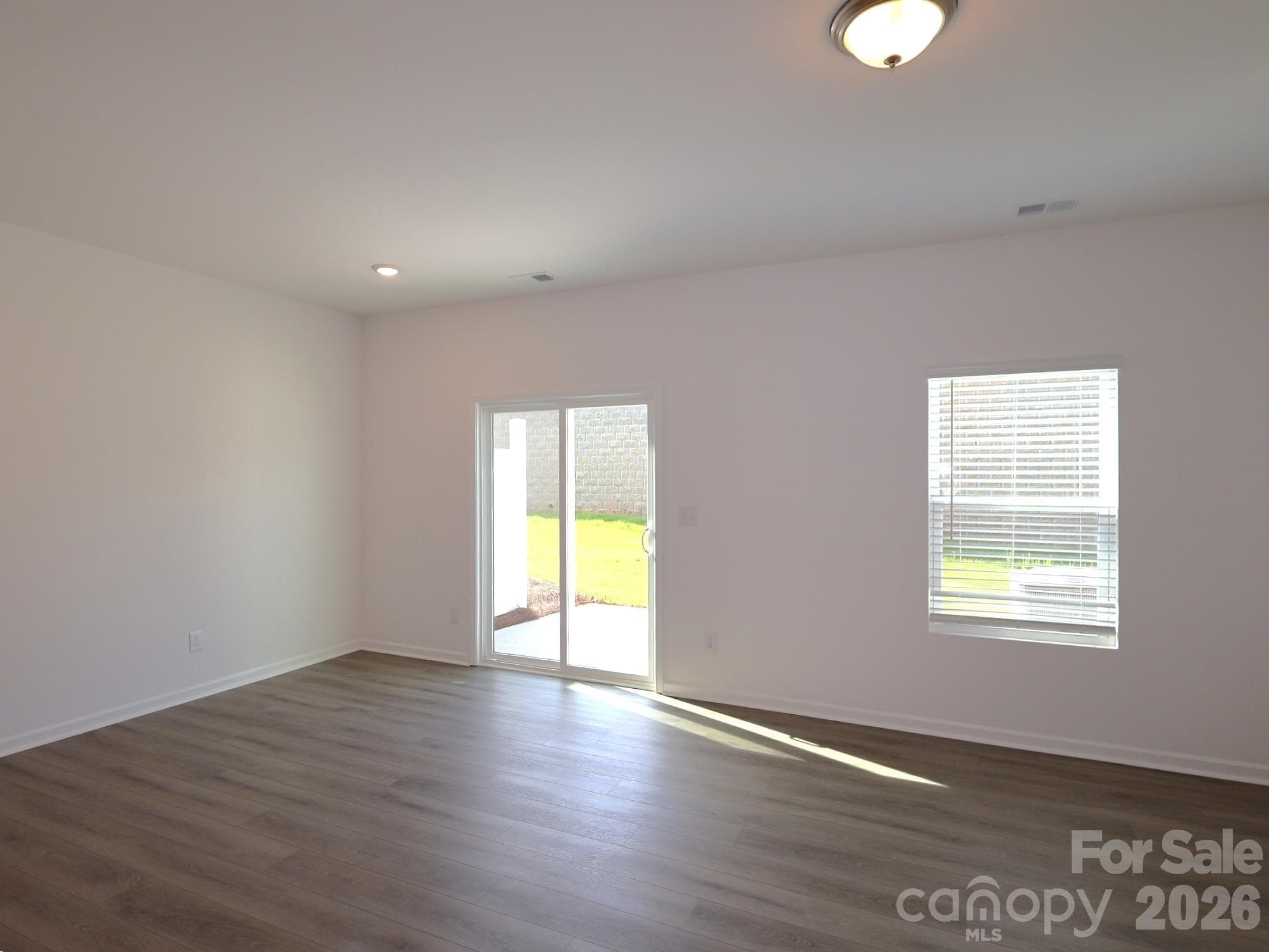 Family room - 410 Hendley Drive, York