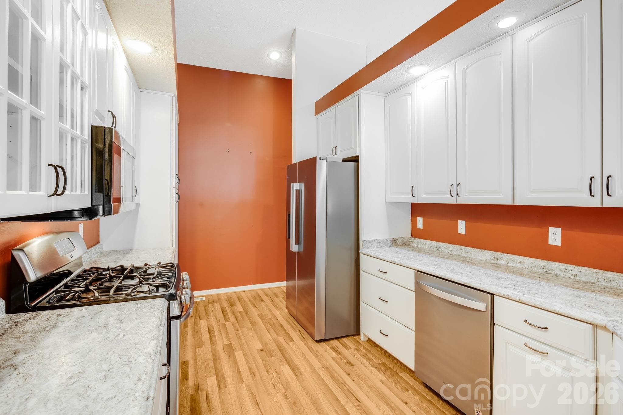Single Family Residence at 225 Arbor Lane, Hendersonville, photo 15 of 43