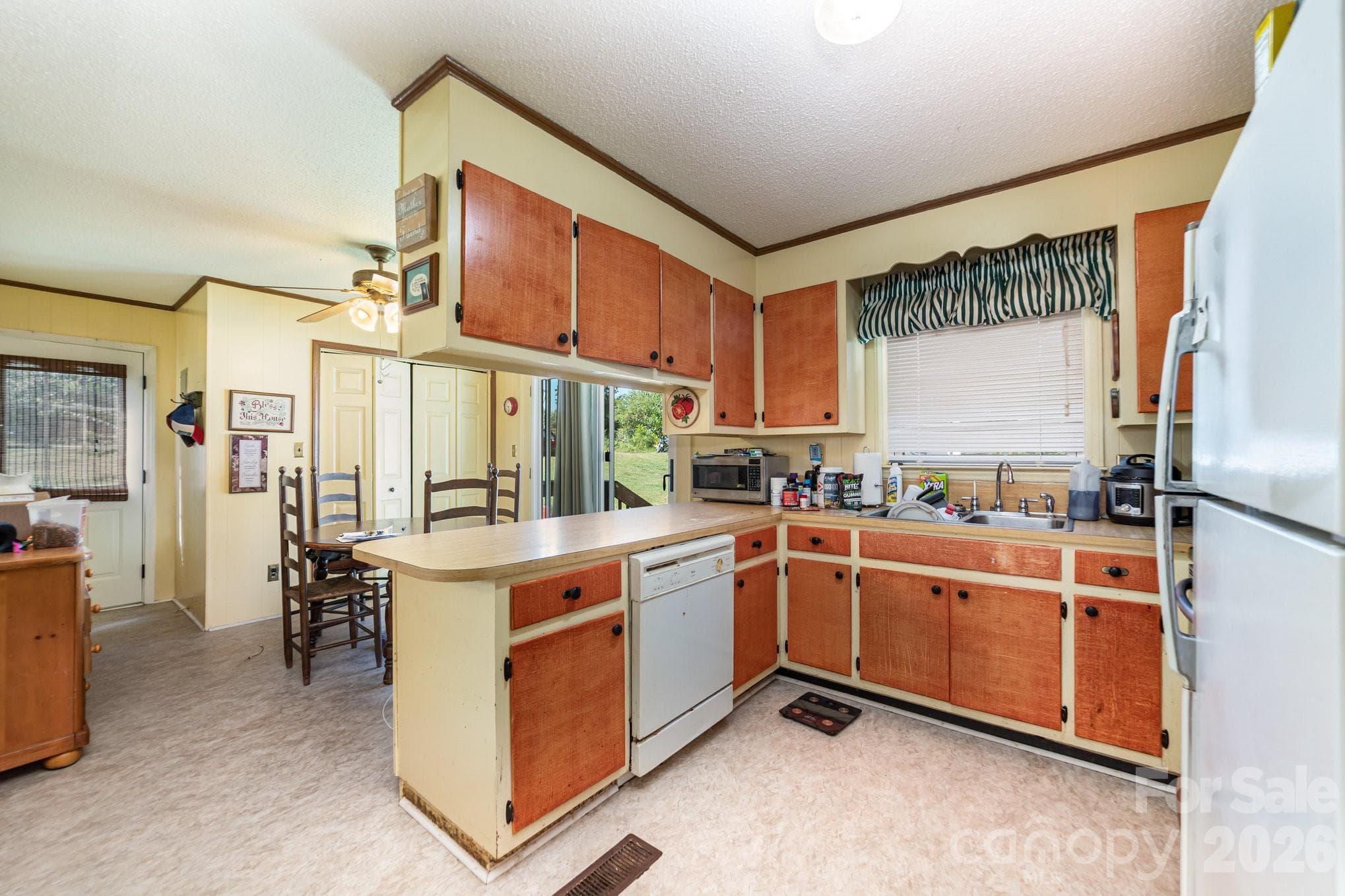 Single Family Residence at 801 Windwood Drive, Gastonia, photo 12 of 22