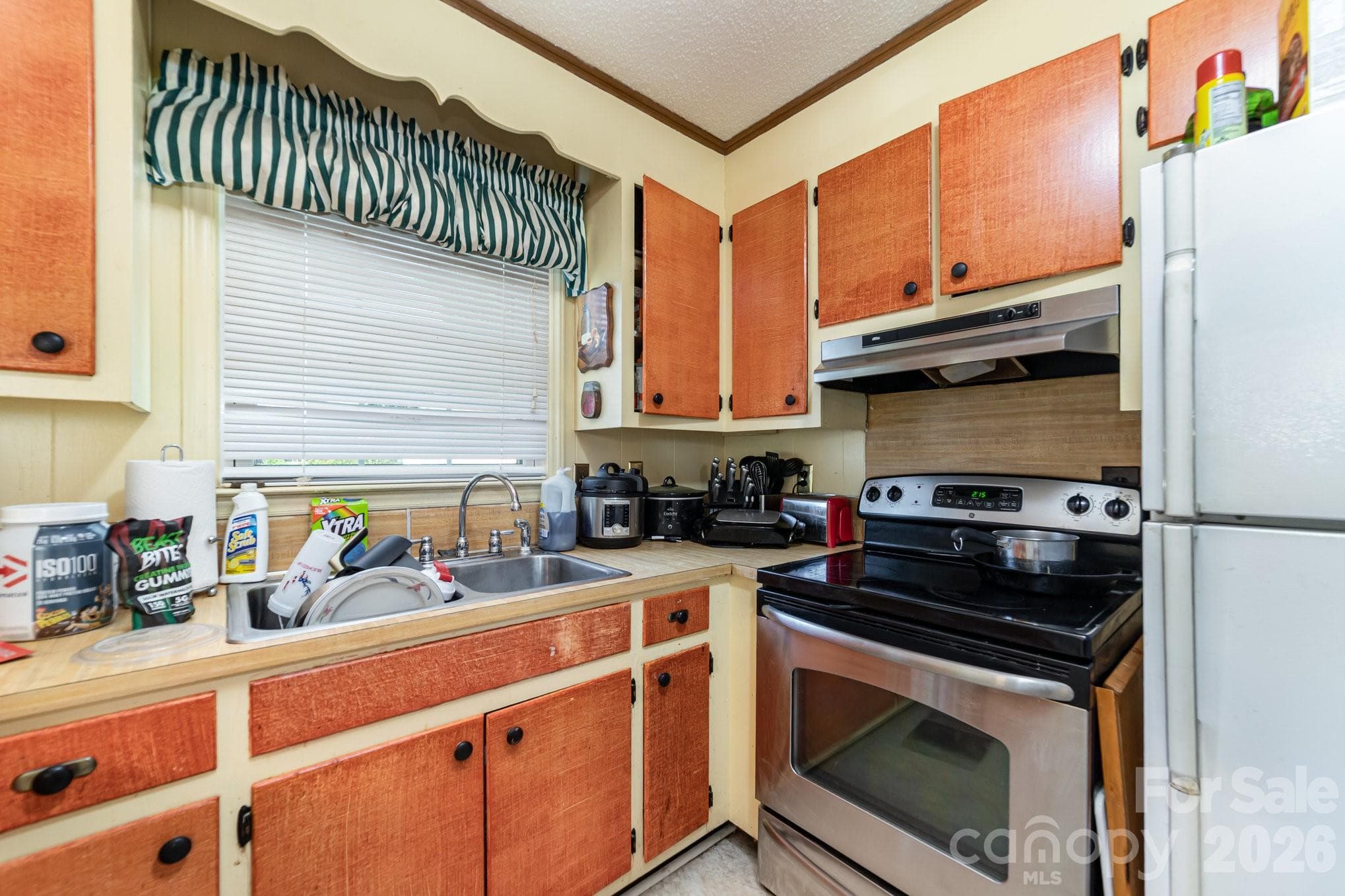 Single Family Residence at 801 Windwood Drive, Gastonia, photo 14 of 22
