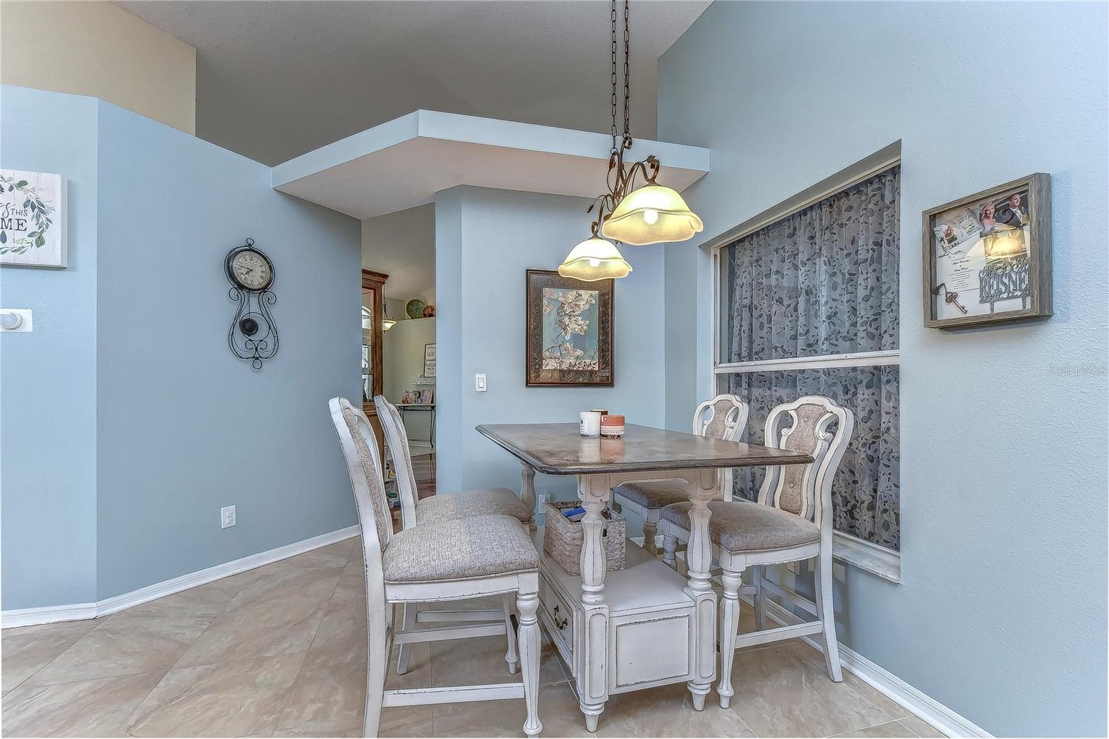 Single Family Residence at 9502 SUNNYOAK DR, RIVERVIEW, photo 9 of 42