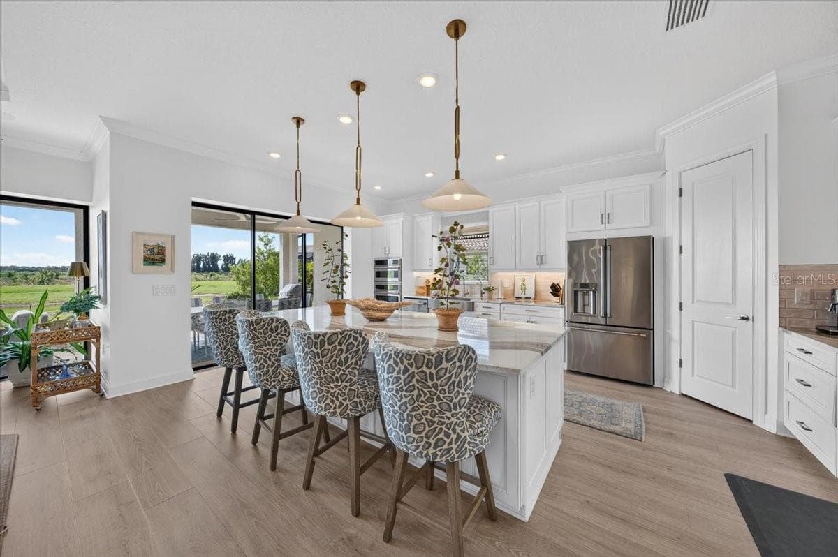 Stunning Kitchen! - 10168 SILENT NIGHT LN, SARASOTA