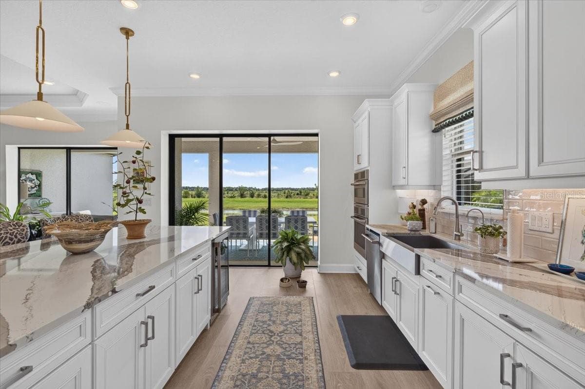 Single Family Residence at 10168 SILENT NIGHT LN, SARASOTA, photo 19 of 72