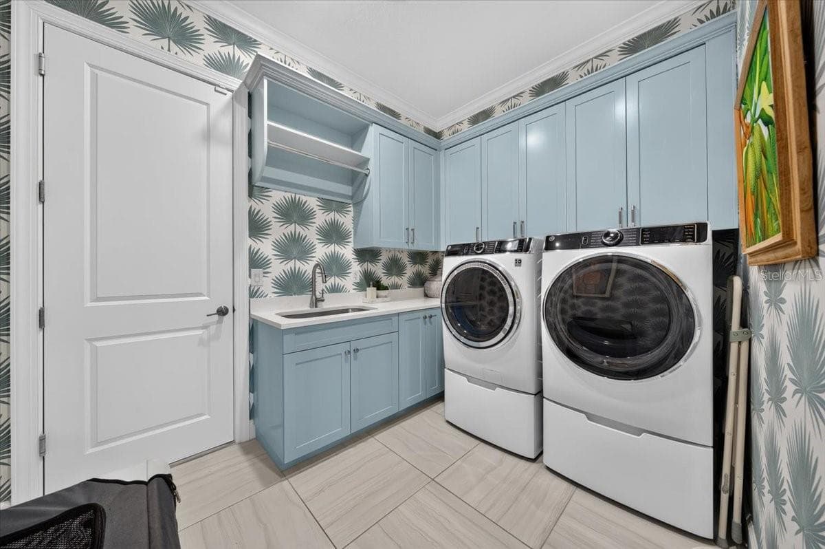 Even the Laundry Room!! - 10168 SILENT NIGHT LN, SARASOTA
