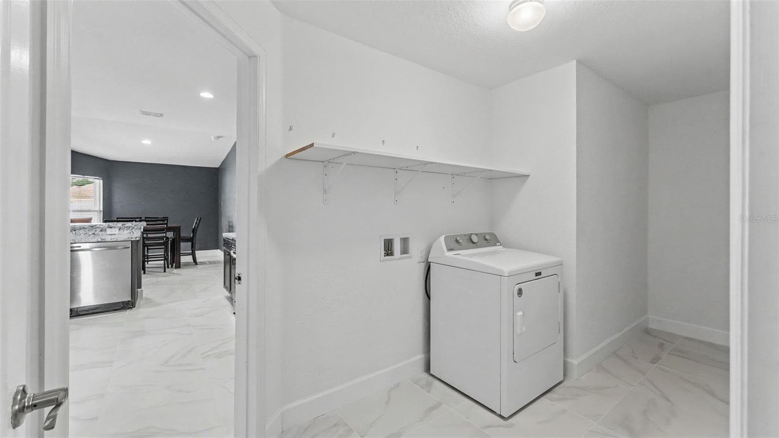 Laundry - 2048 WINDING RIVER CV, BARTOW