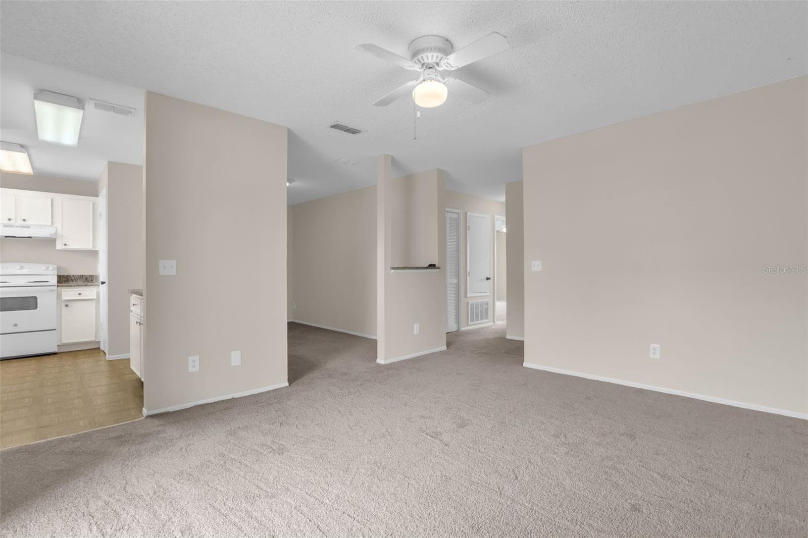 Condominium at 4160 PERSHING POINTE PL #4, ORLANDO, photo 4 of 22