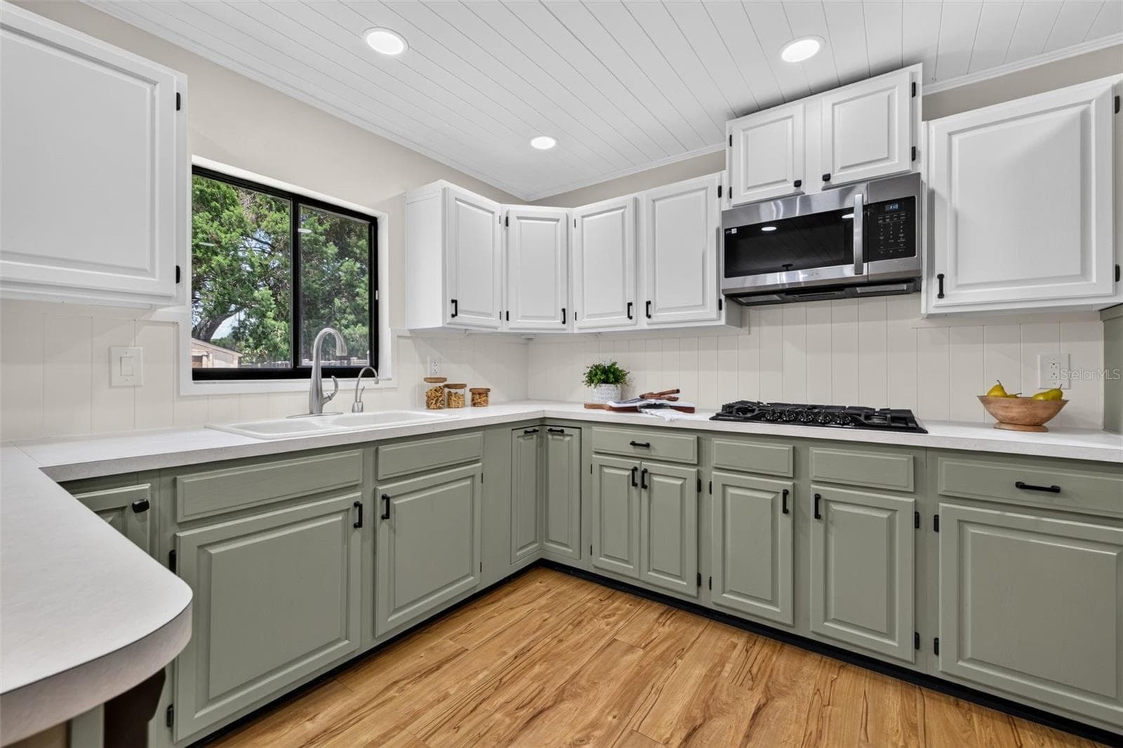 Kitchen - 6170 SUNDOWN DR, ST PETERSBURG
