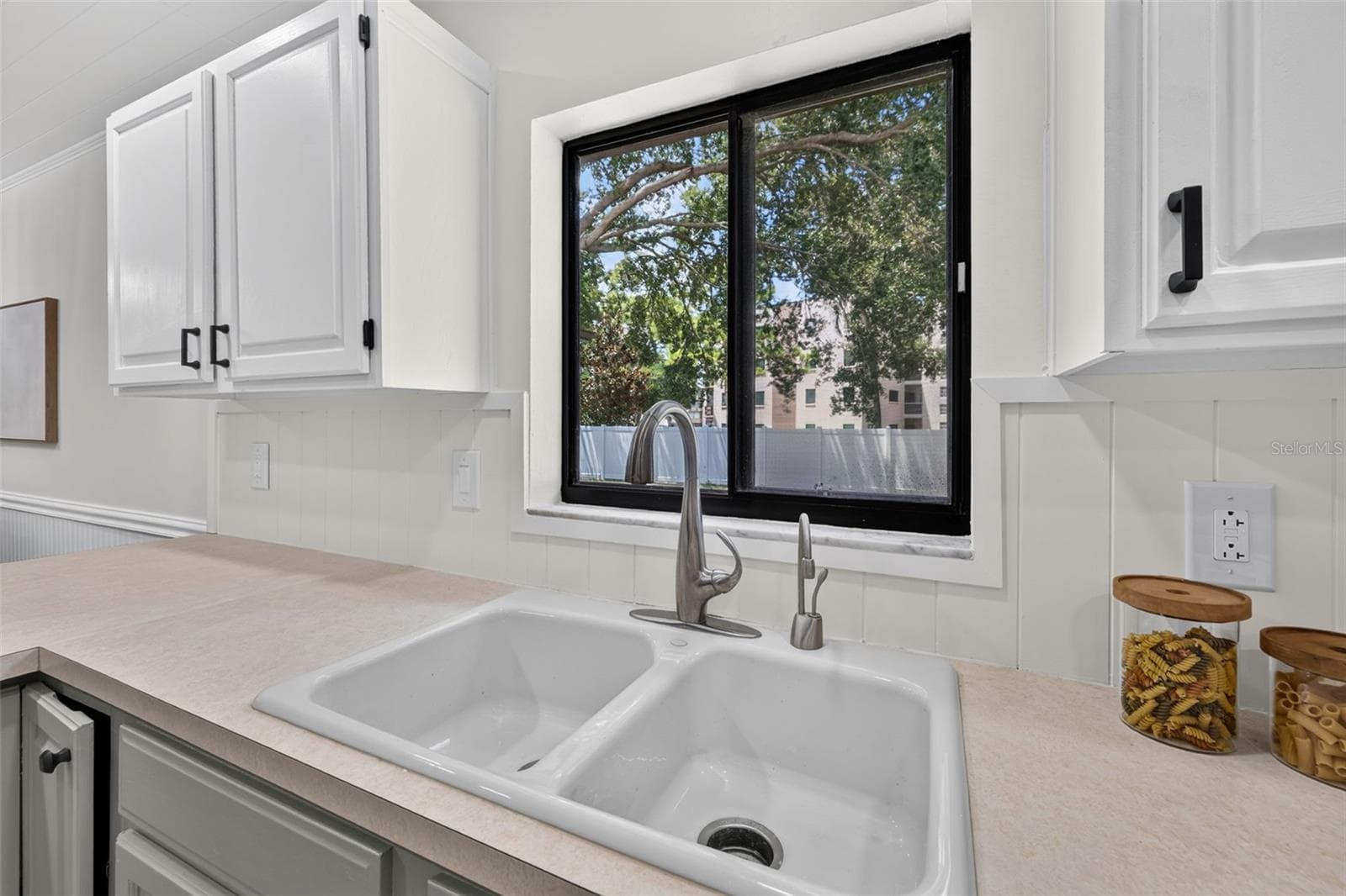 Kitchen - 6170 SUNDOWN DR, ST PETERSBURG