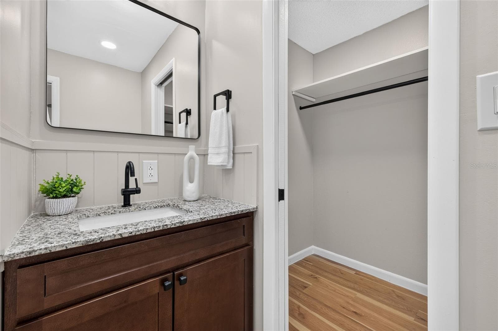Primary Bathroom - 6170 SUNDOWN DR, ST PETERSBURG