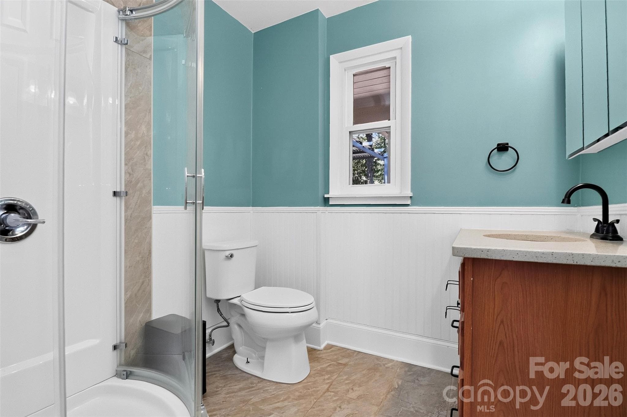 Hallway Bathroom - 704 Lancaster Avenue, Monroe