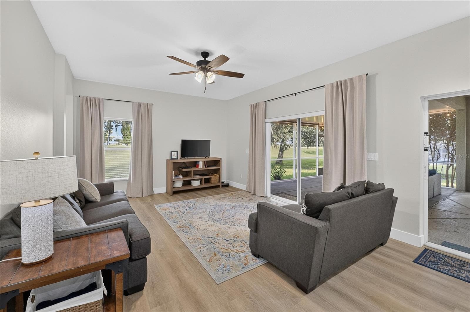 Single Family Residence at 1438 EMERALD HILL WAY, VALRICO, photo 8 of 43