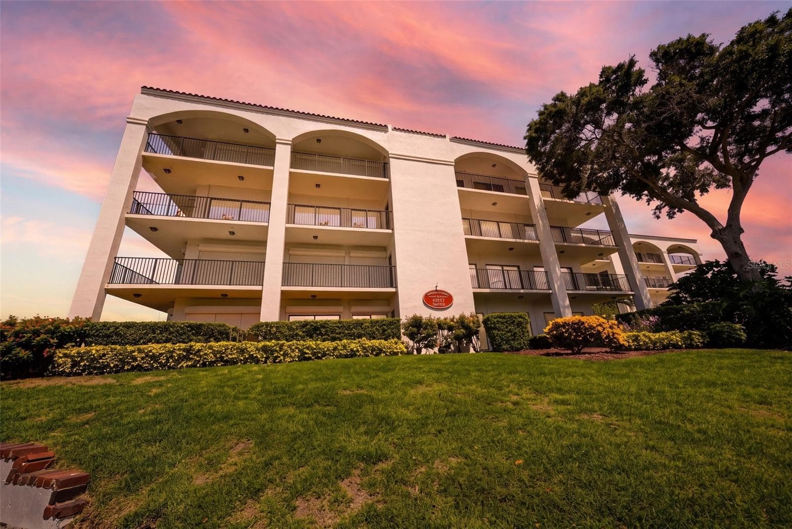 Condominium at 301 MARINER DR #301, TARPON SPRINGS, photo 2 of 39
