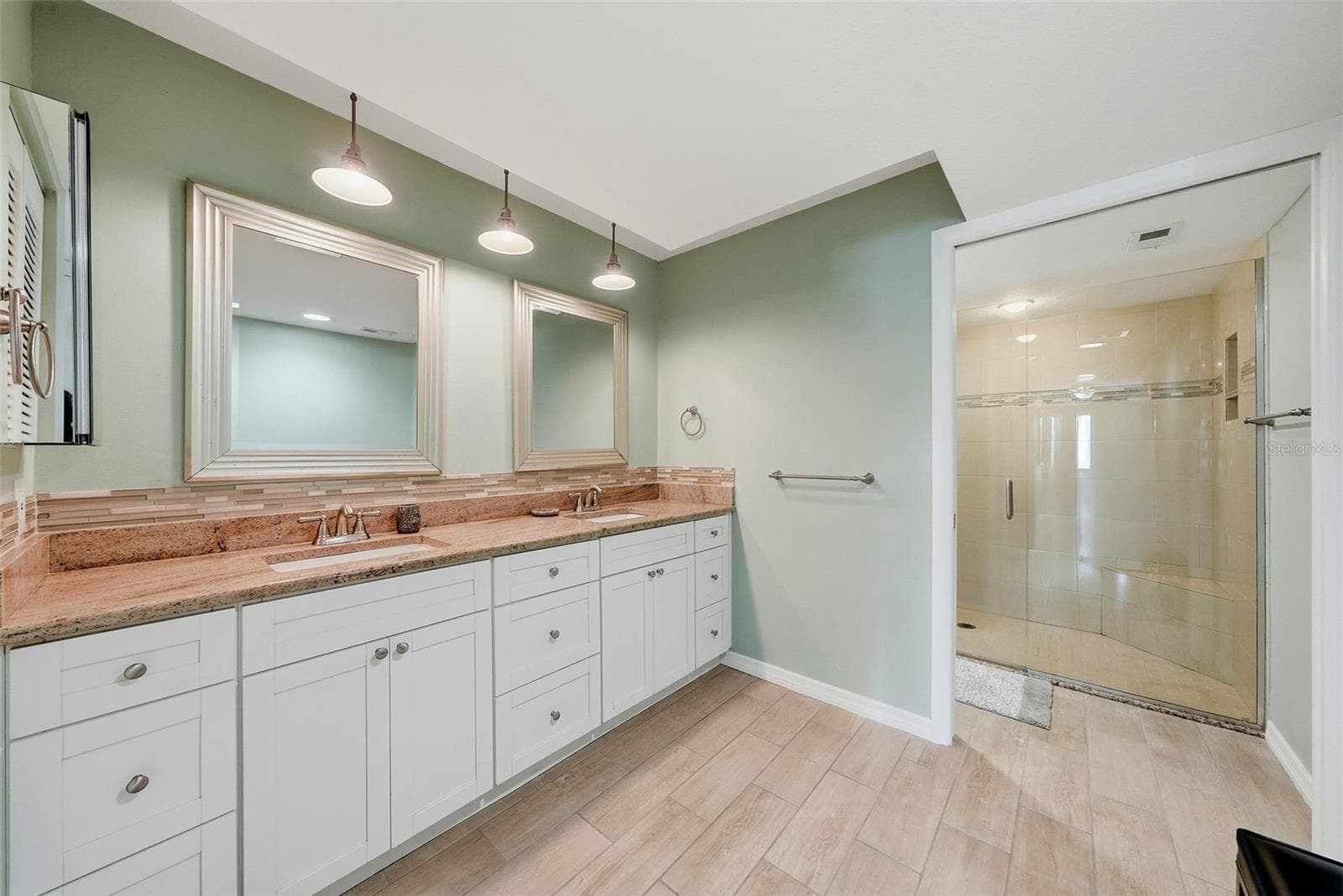 Primary bathroom - 301 MARINER DR #301, TARPON SPRINGS