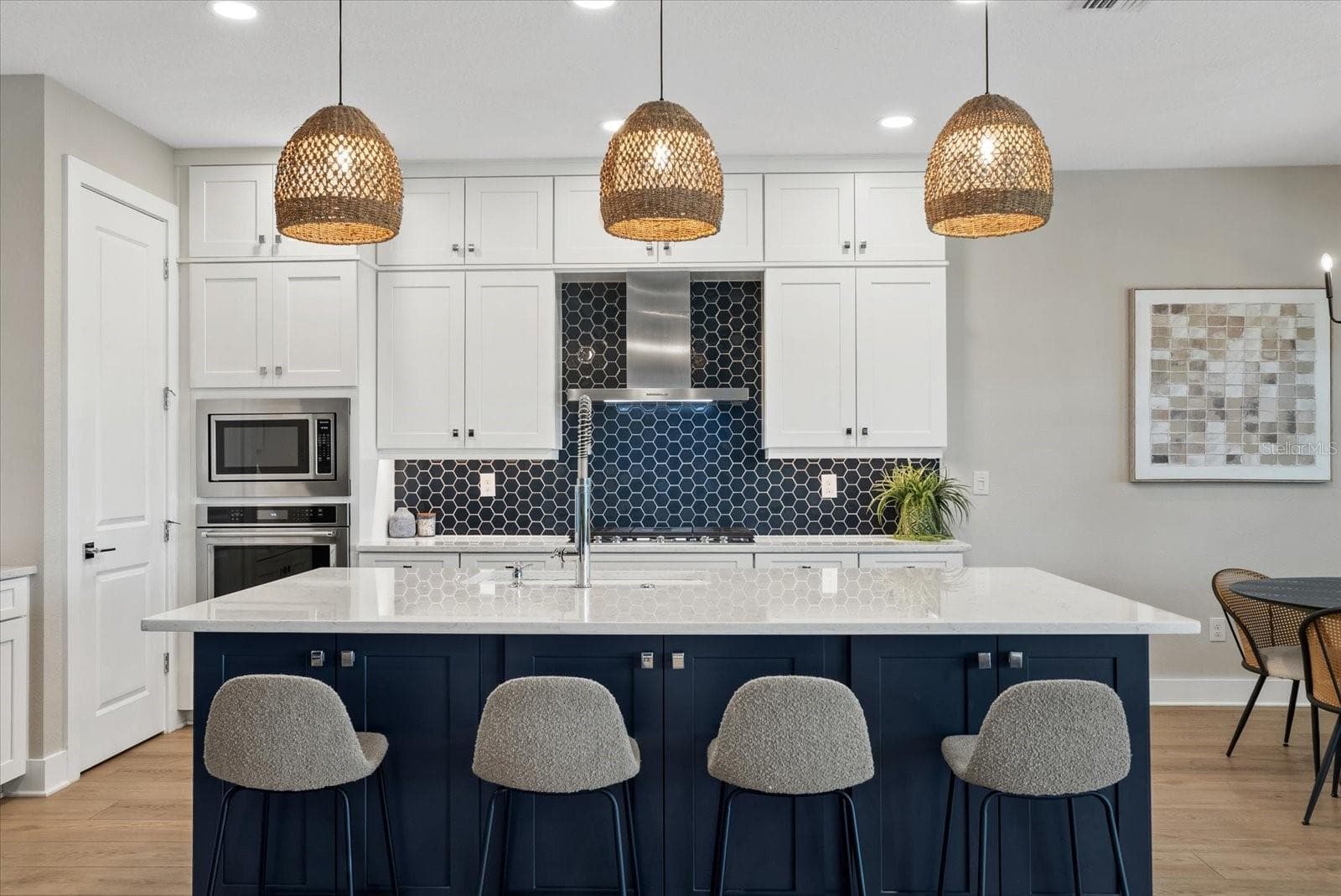 Large Island, Gas Cooktop with Hood - 12801 MORNING MIST PL, VENICE