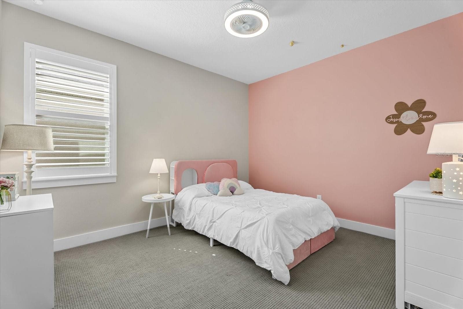 Guest Bedroom with En-suite Bathroom - 12801 MORNING MIST PL, VENICE